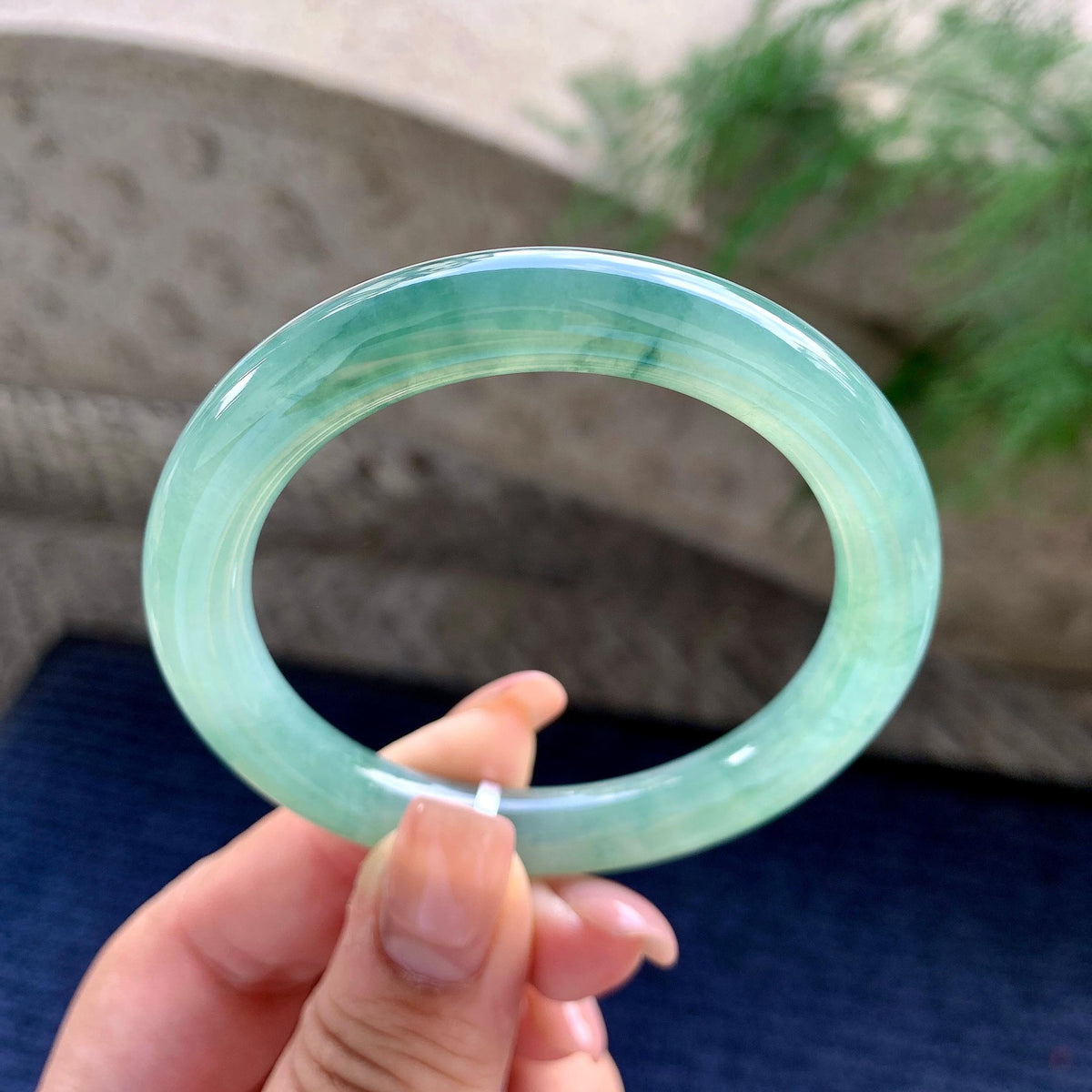 糯冰种晴水飘蓝花圆条手镯 52.2圈口 （yc699433）
