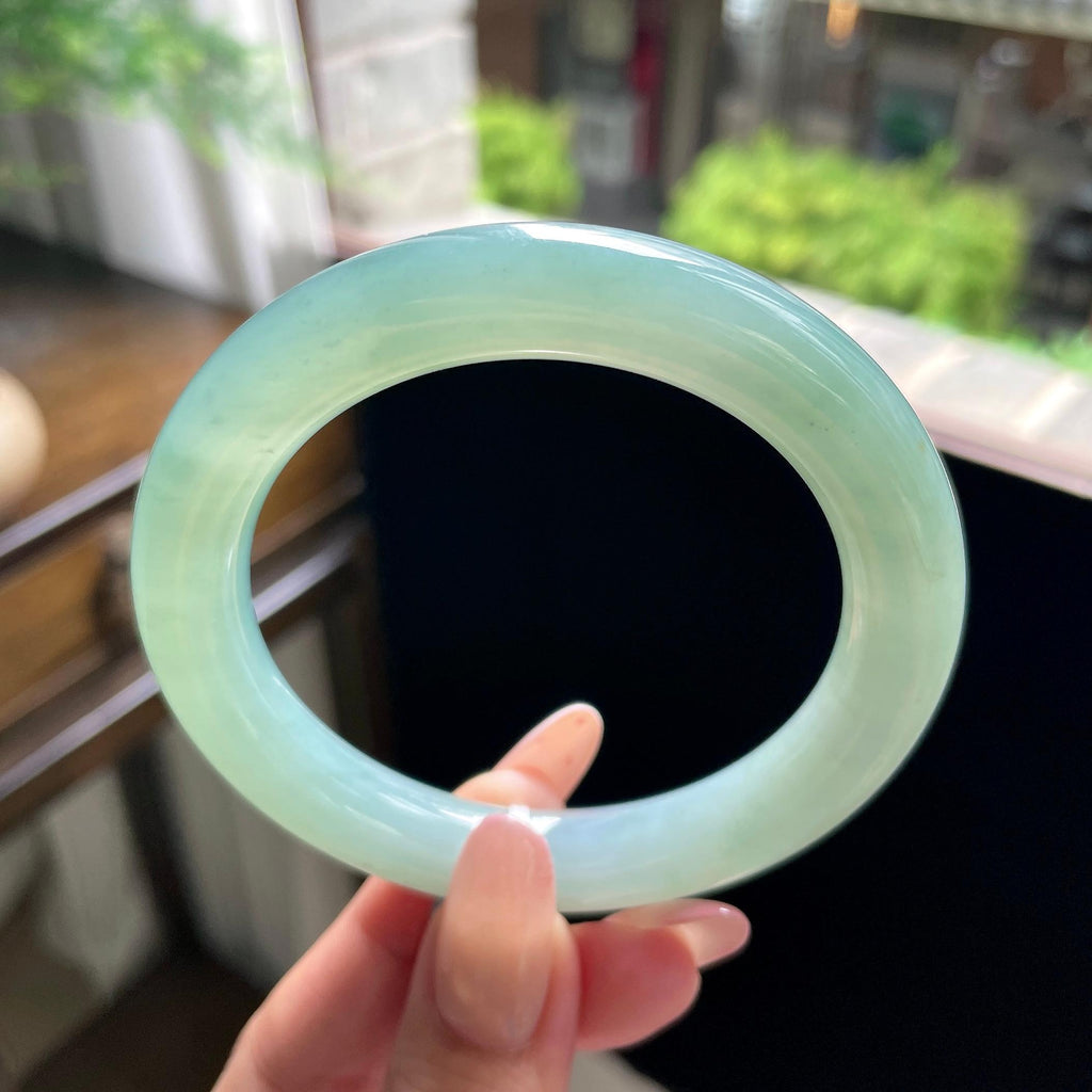 大圈口 糯冰种油青色湖水绿圆条 58圈 天然缅甸A货翡翠（yc696436）
