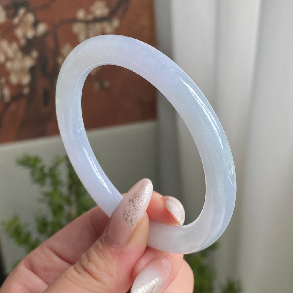 糯冰种淡春彩圆条手镯（56圈）（yc213613）