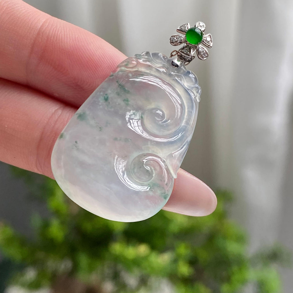 18k金钻镶冰种飘花如意吊坠（yc200952）