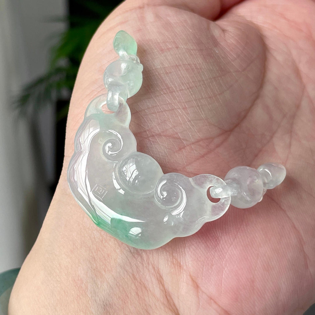 糯冰种飘翠绿如意锁吊坠 天然缅甸A货翡翠（yc508699）