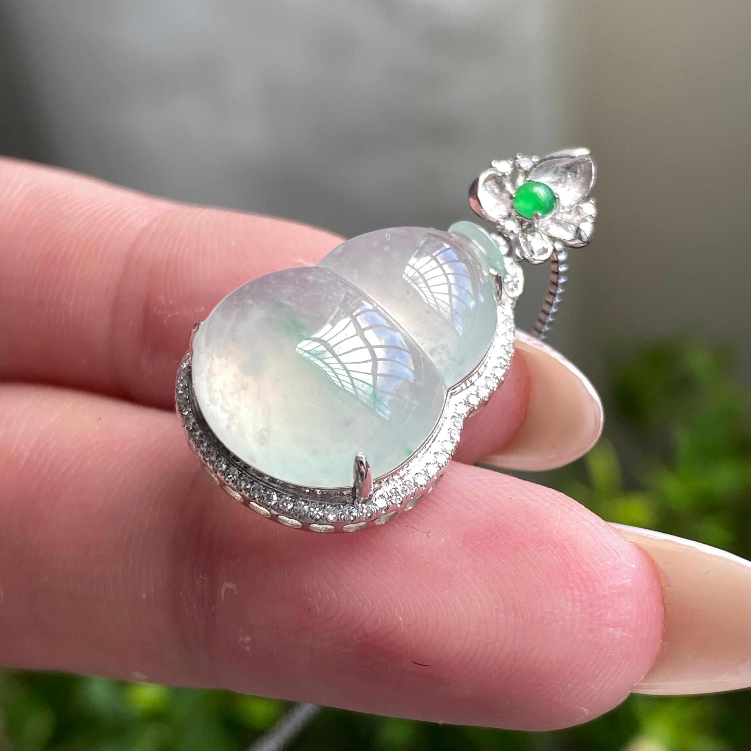 18k金钻镶冰种飘花葫芦吊坠（yc204465）