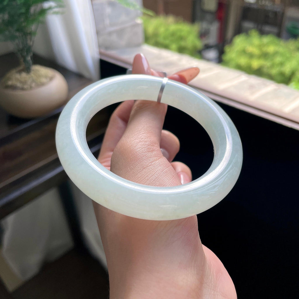 细糯种淡晴底葡萄肉圆条 56.5圈 天然缅甸A货翡翠（yc693140）