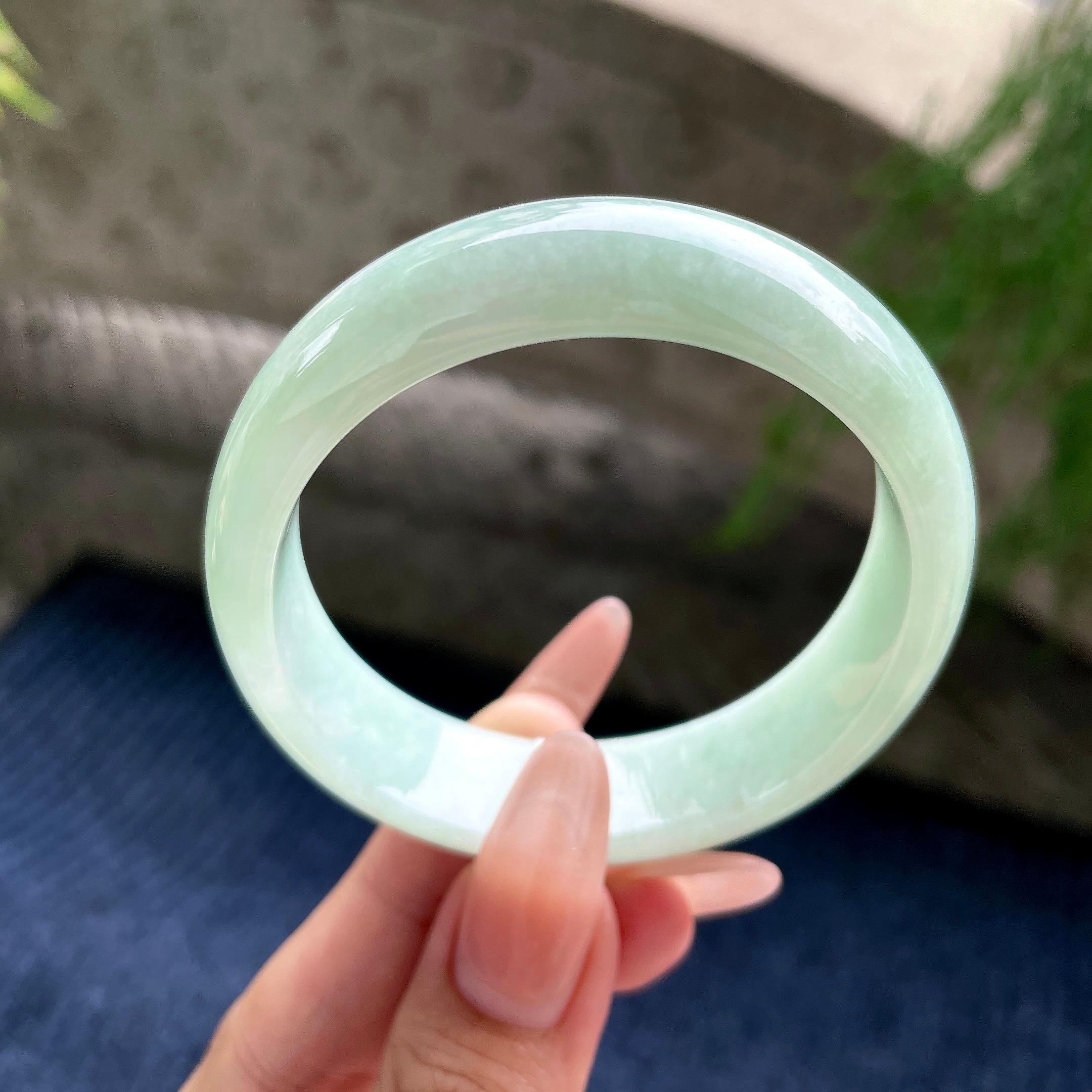 小圈口果绿色贵妃 53圈口 天然缅甸A货翡翠（yc530794）