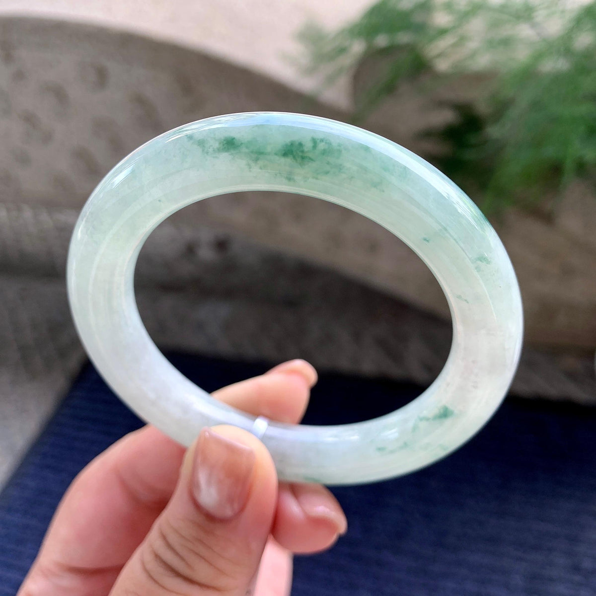 糯种飘绿花圆条手镯 54.3圈口 天然缅甸A货翡翠（yc701217）