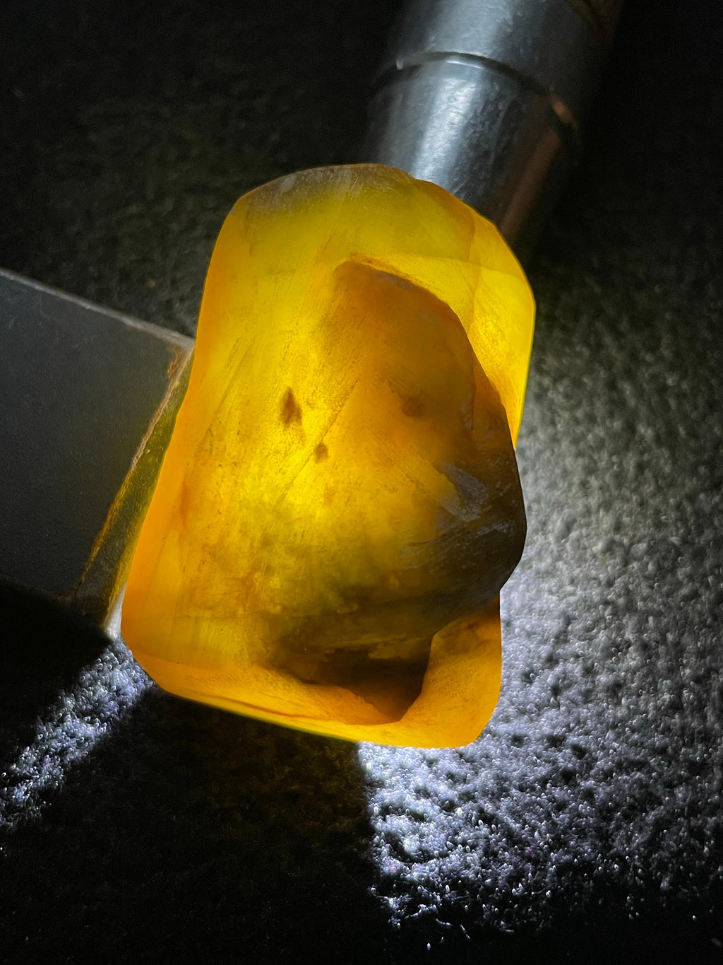 全扒皮冰黄牌子挂件料（yc707514）