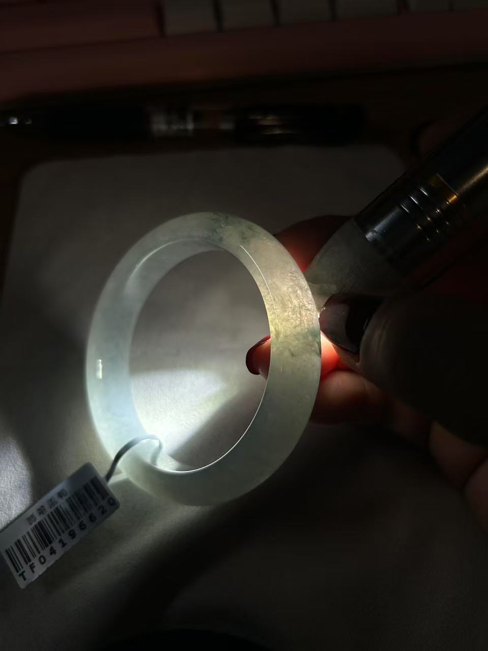糯冰种飘花平安镯（56.3mm）（yc089911）