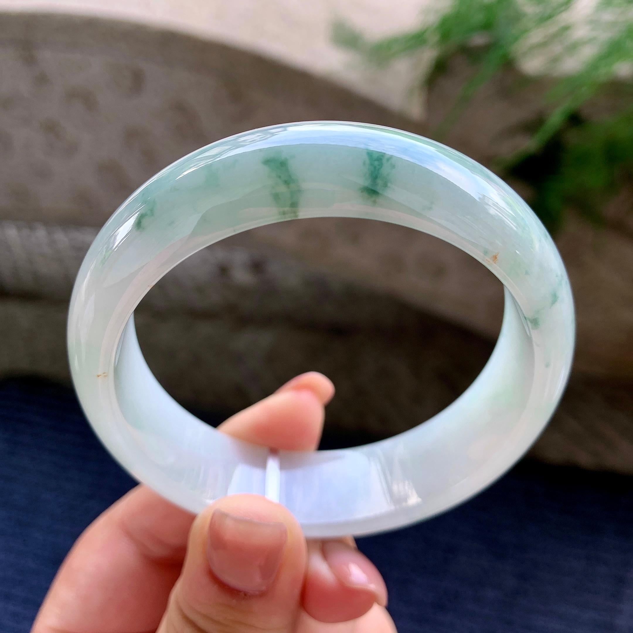 大圈口 细糯种飘绿花洒金宽版轮胎手镯 58.3圈口 天然缅甸A货翡翠（yc496412）