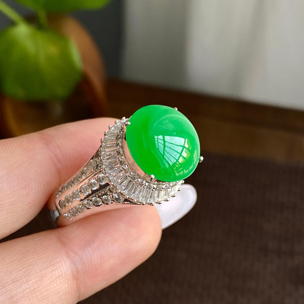 糯冰种满绿裸石蛋面（yc282940）