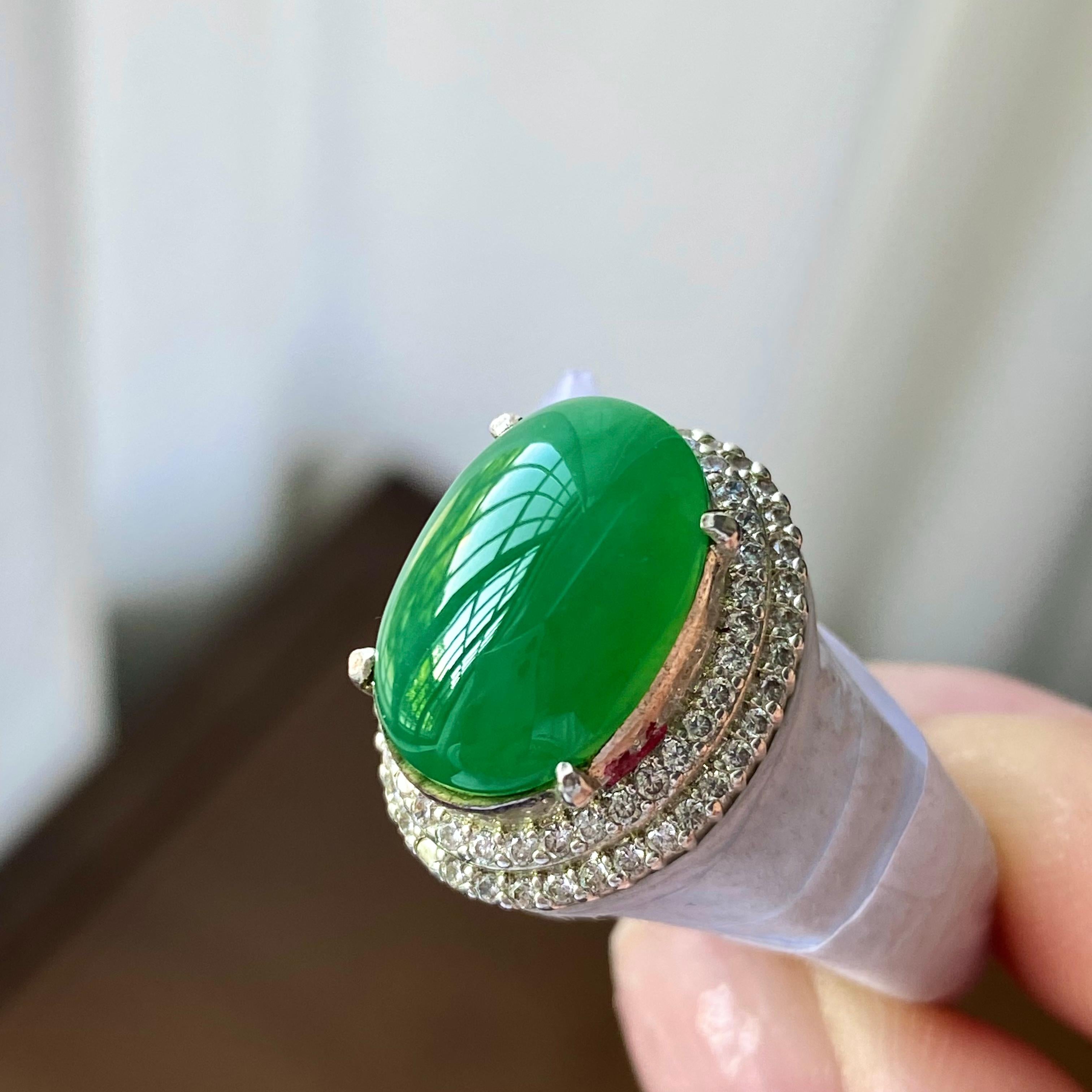 糯冰种满绿蛋面裸石（yc303932）