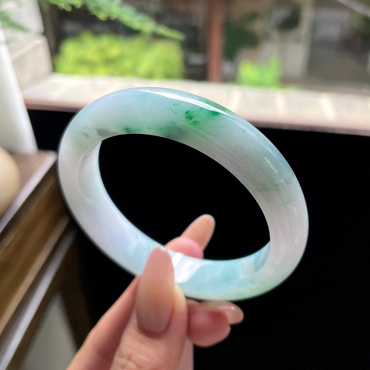 细糯种翠绿飘花正圈平安镯 55.5圈 天然缅甸A货翡翠（yc693147）