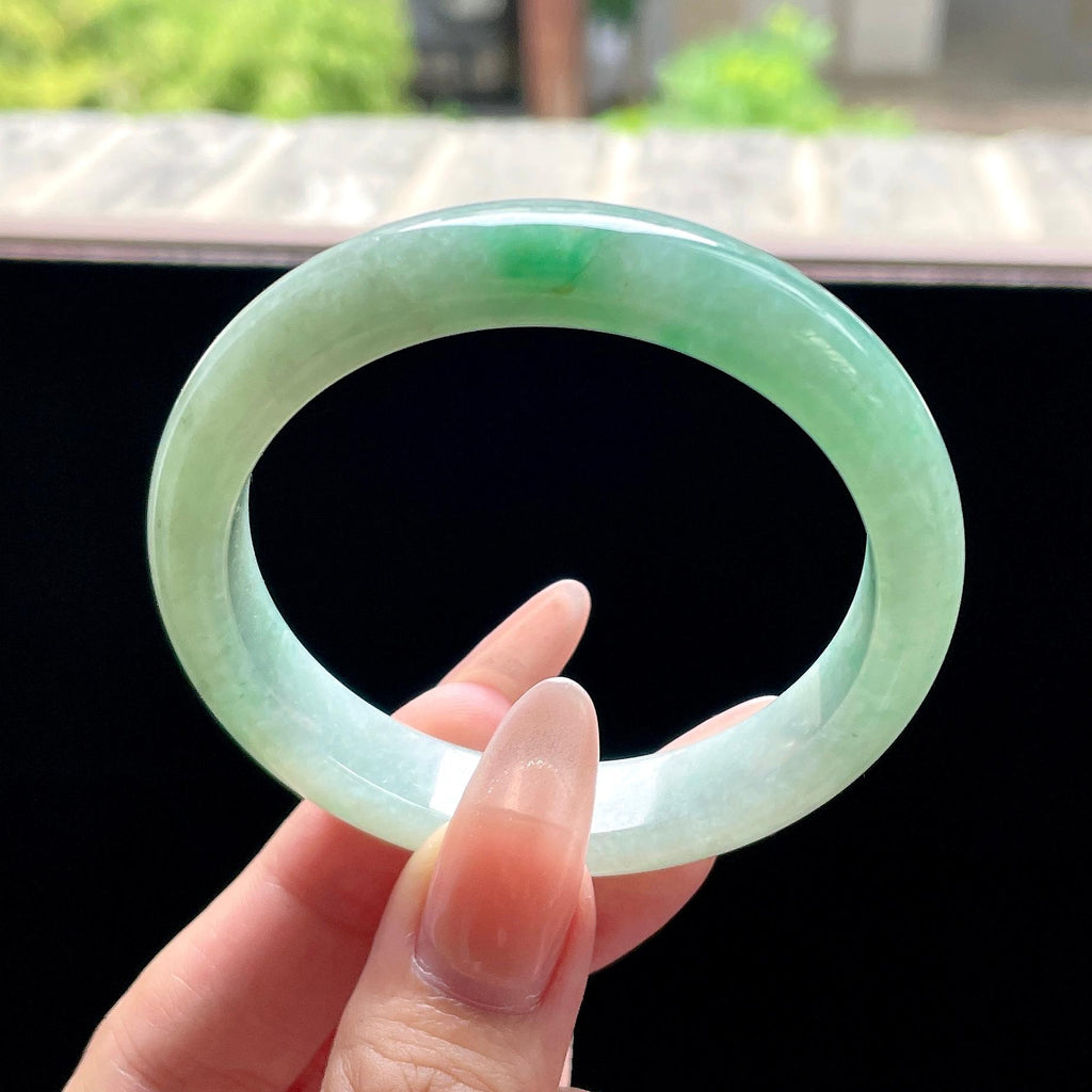 细糯种晴底飘绿正圈平安镯 53.5圈 天然缅甸A货翡翠（yc522695）