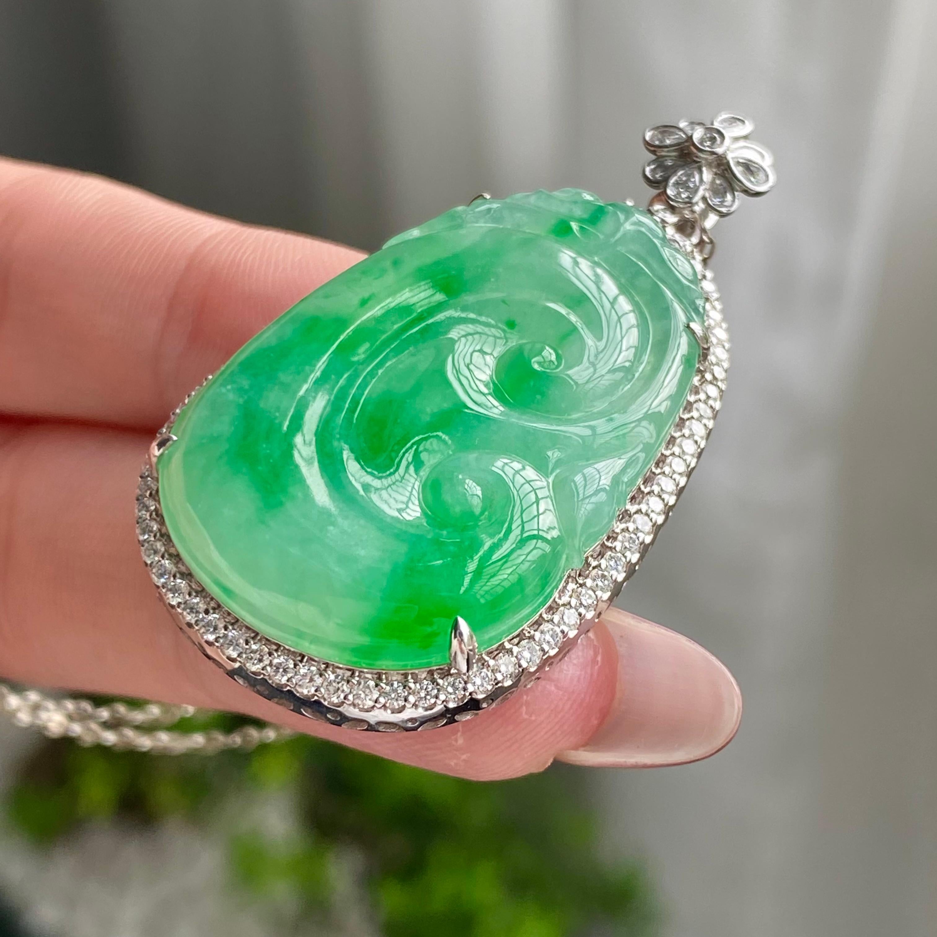 18k金钻镶糯冰种飘阳绿花如意吊坠（yc201235）