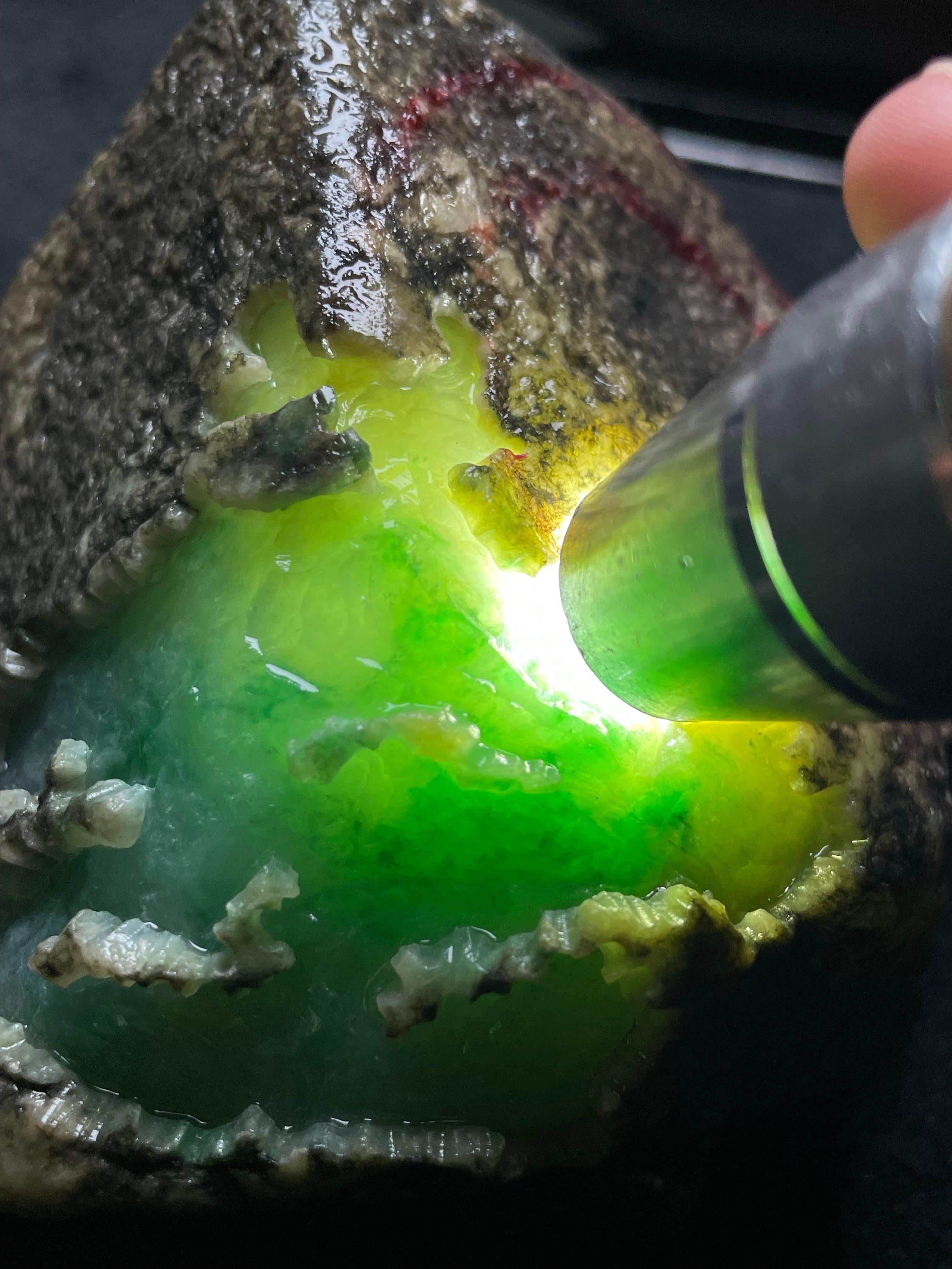 莫西沙冰飘色开窗手镯料（yc501430）