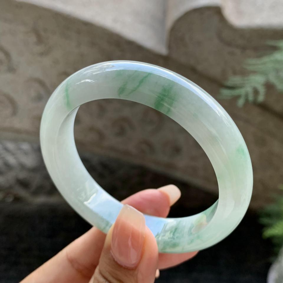 糯冰飘花翡翠平安镯（54.2mm）（TF06261513）