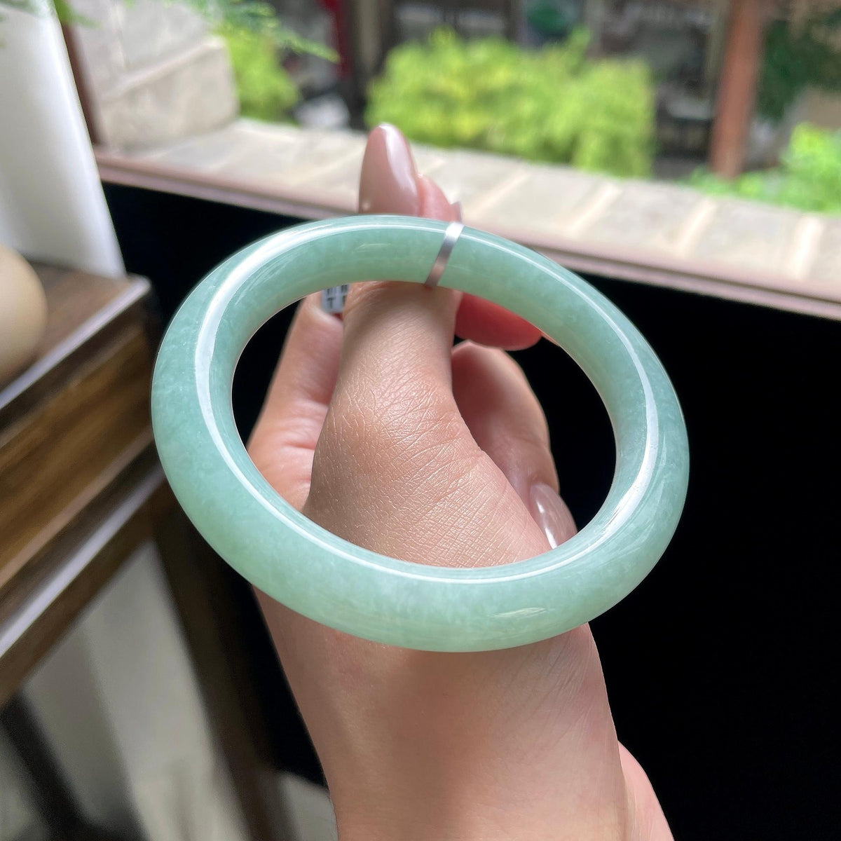 糯种满绿果绿色圆条美人条 54圈 天然缅甸A货翡翠（yc693144）