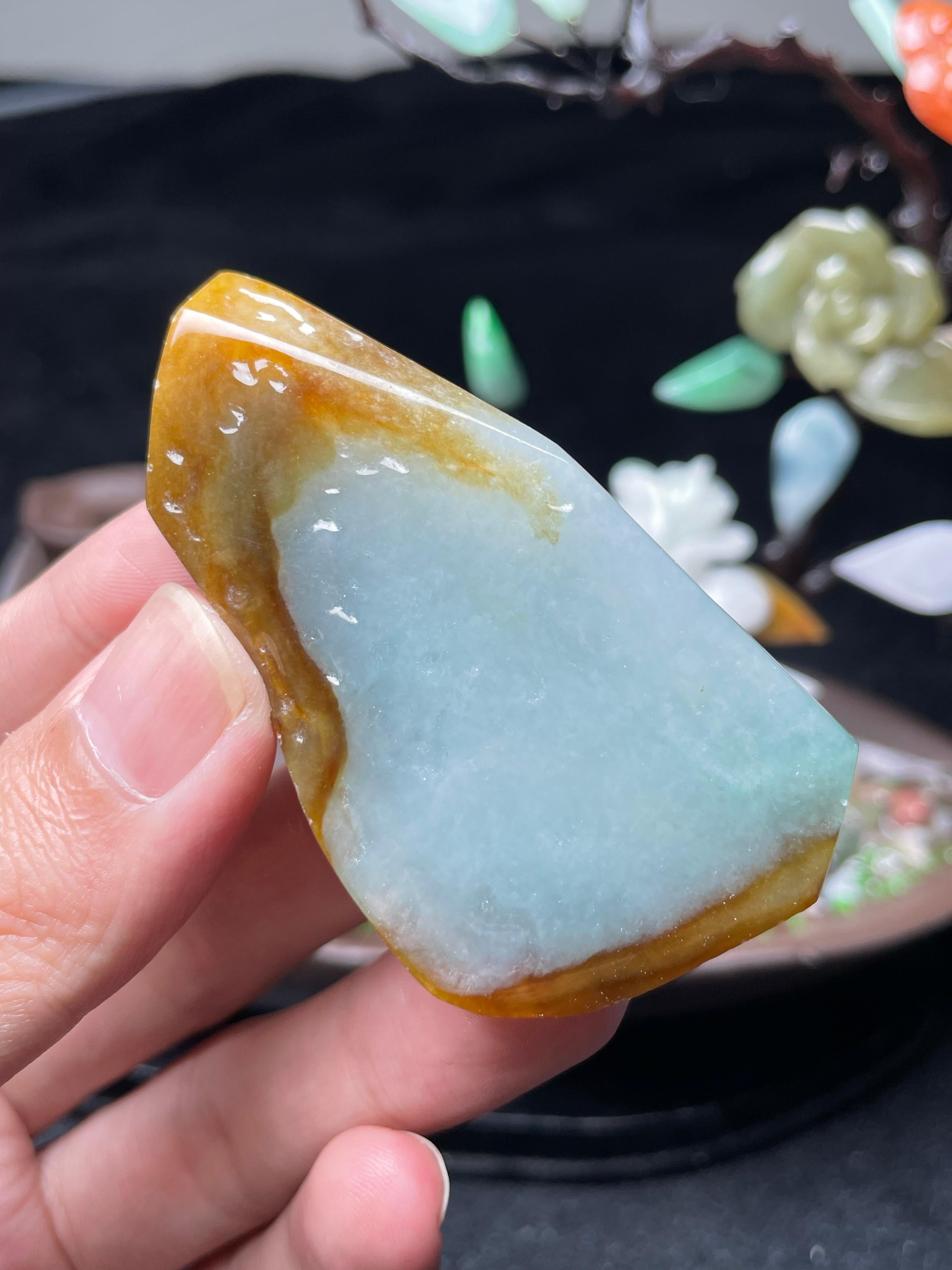 天然黄翡俏色片料（yc522628）