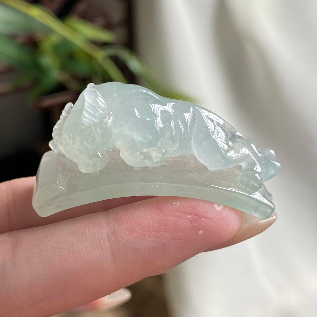 冰种晴底牛气冲天手牌（yc194505）