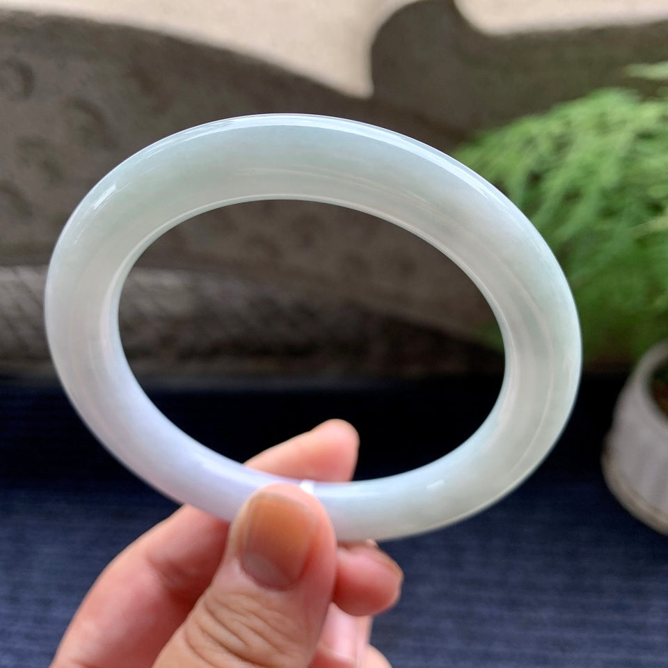 细糯种淡春彩圆条手镯（58.5mm）（yc097810）