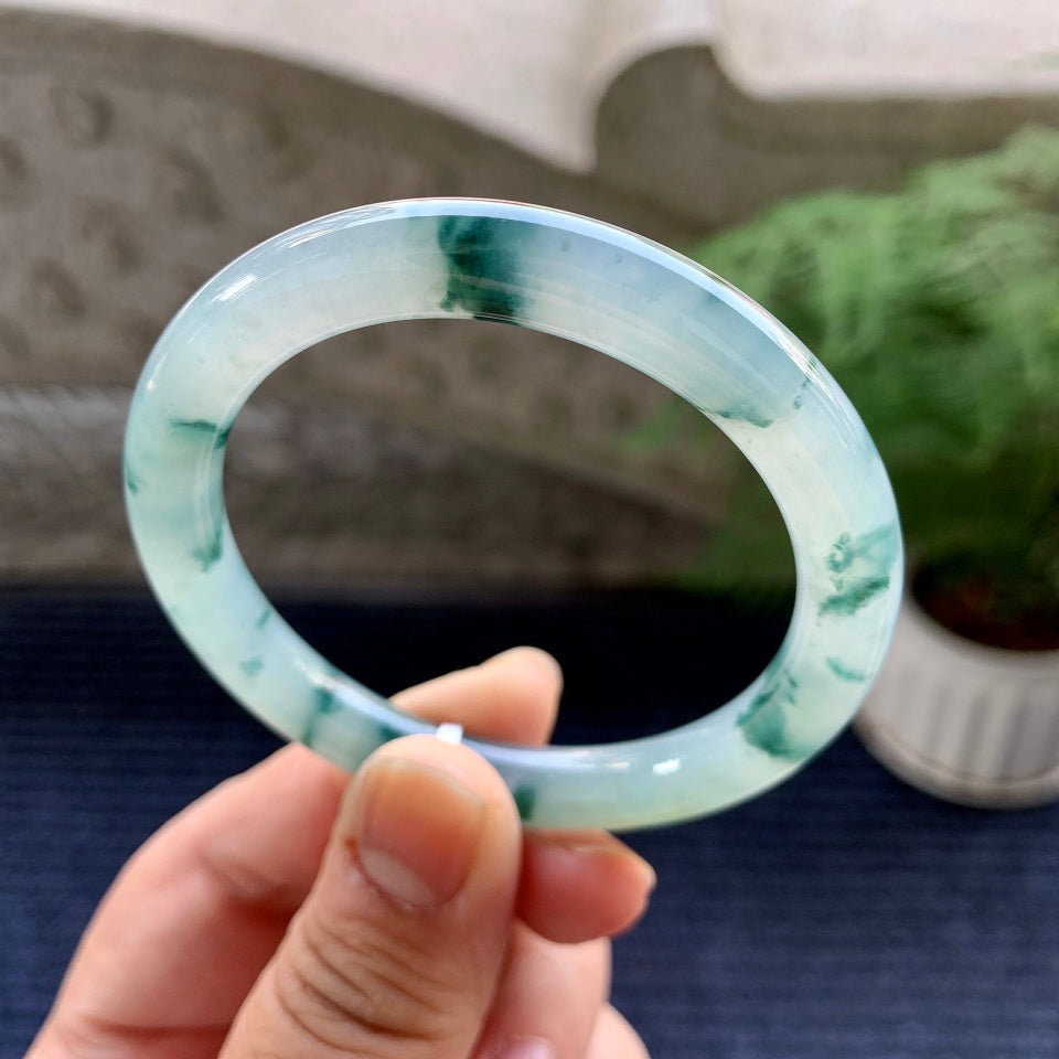 糯冰种飘蓝花圆条手镯（52mm）（yc080286）
