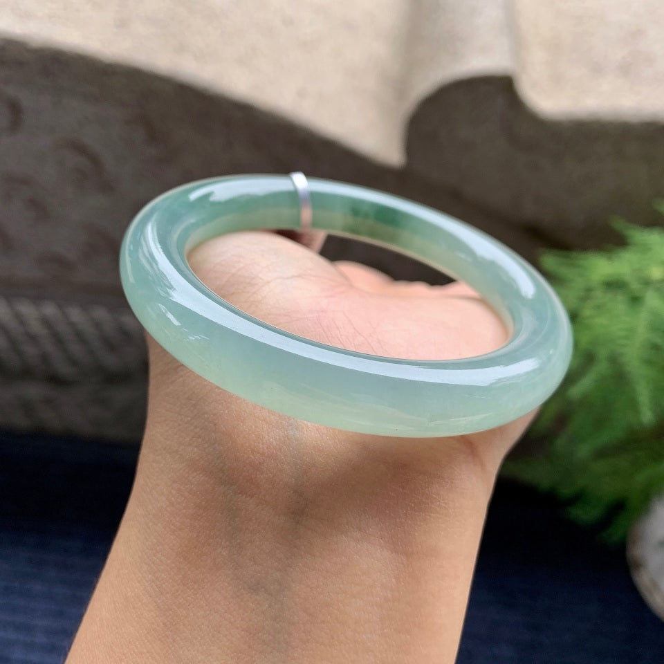 糯冰种晴水圆条手镯（55mm）（yc092173）