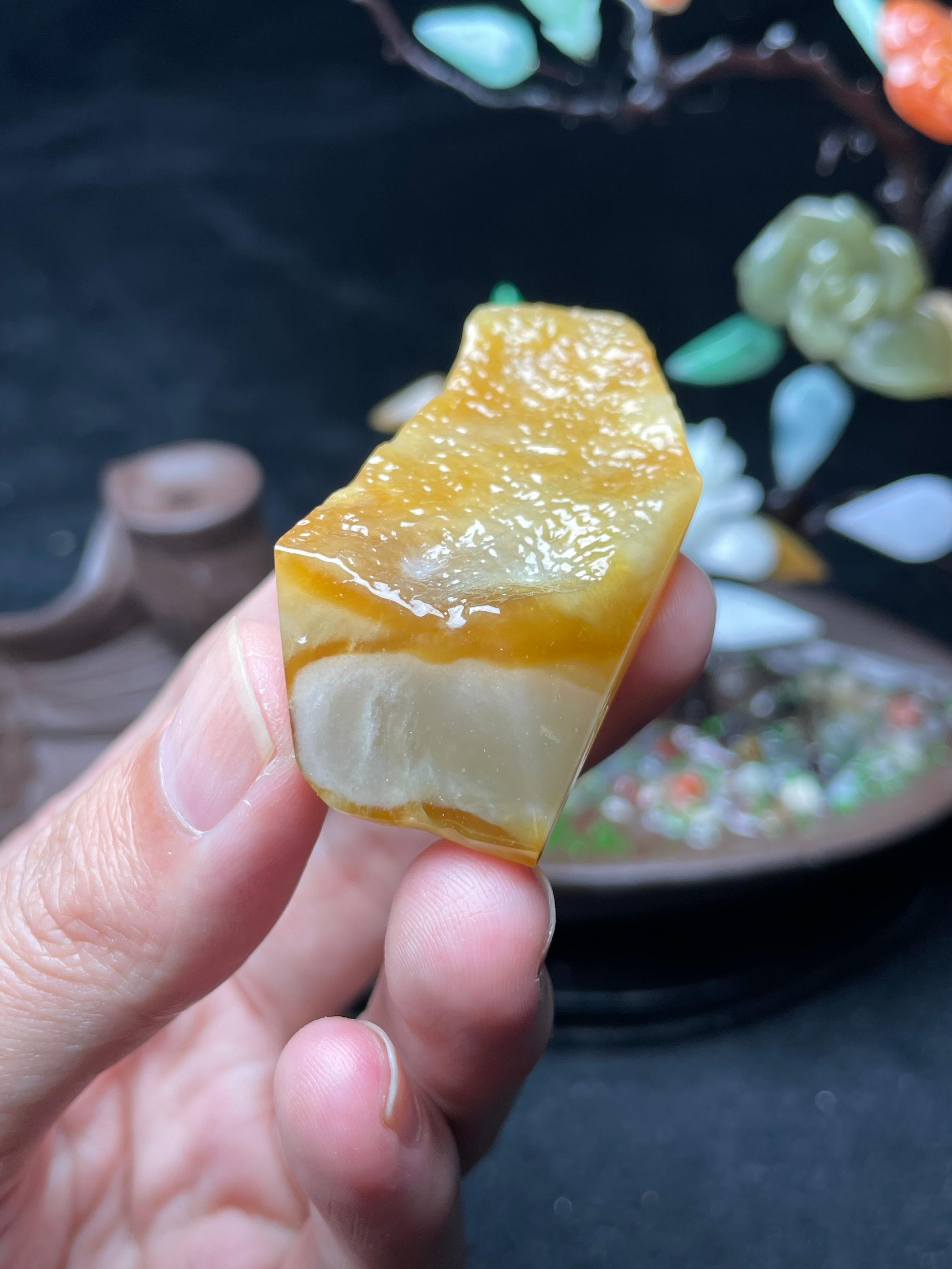 冰黄翡特色挂件料（yc521741）