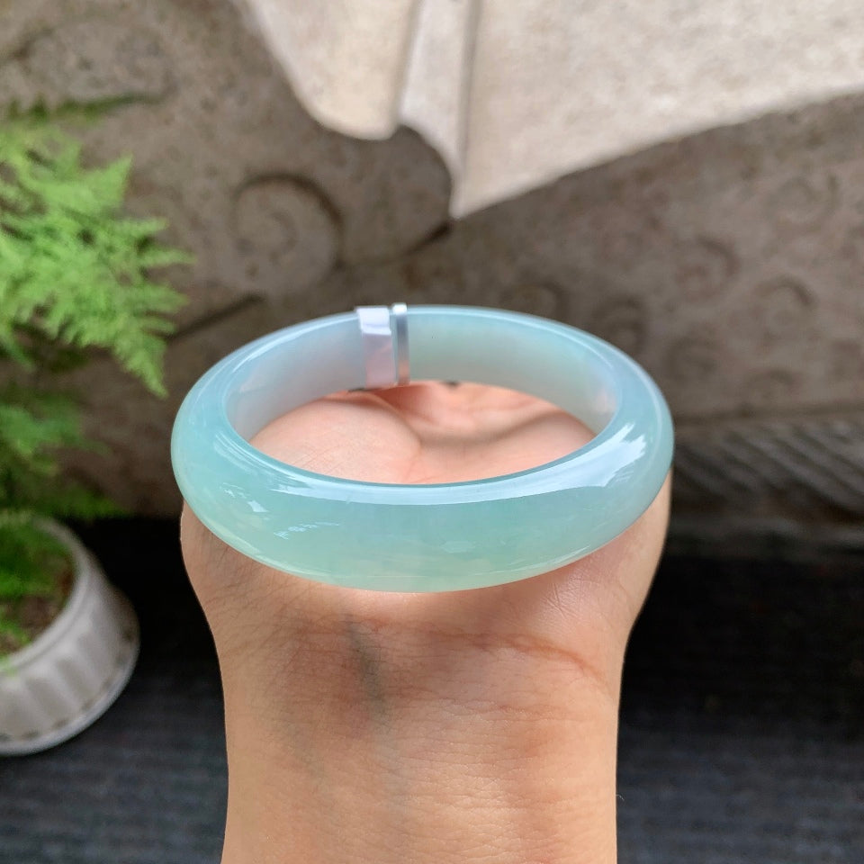 糯化晴底翡翠平安镯（55.6mm）（yc016983）