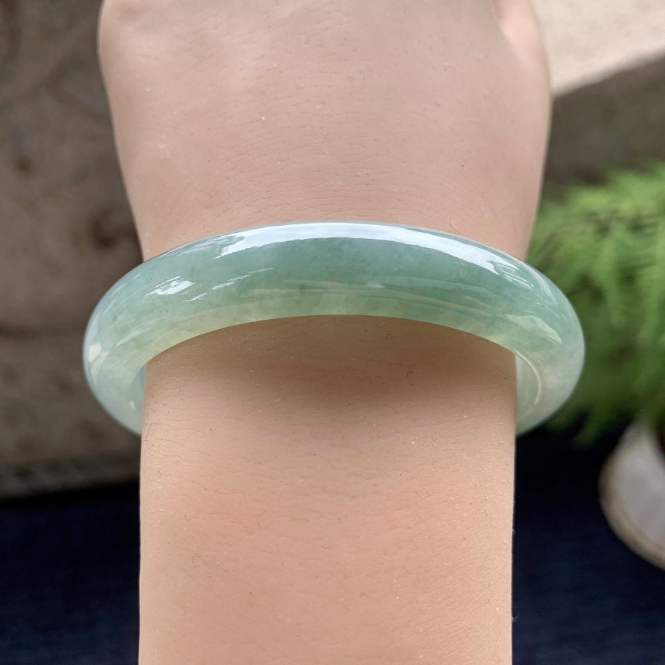 细糯种淡晴底贵妃手镯（56.5mm）（yc090959）