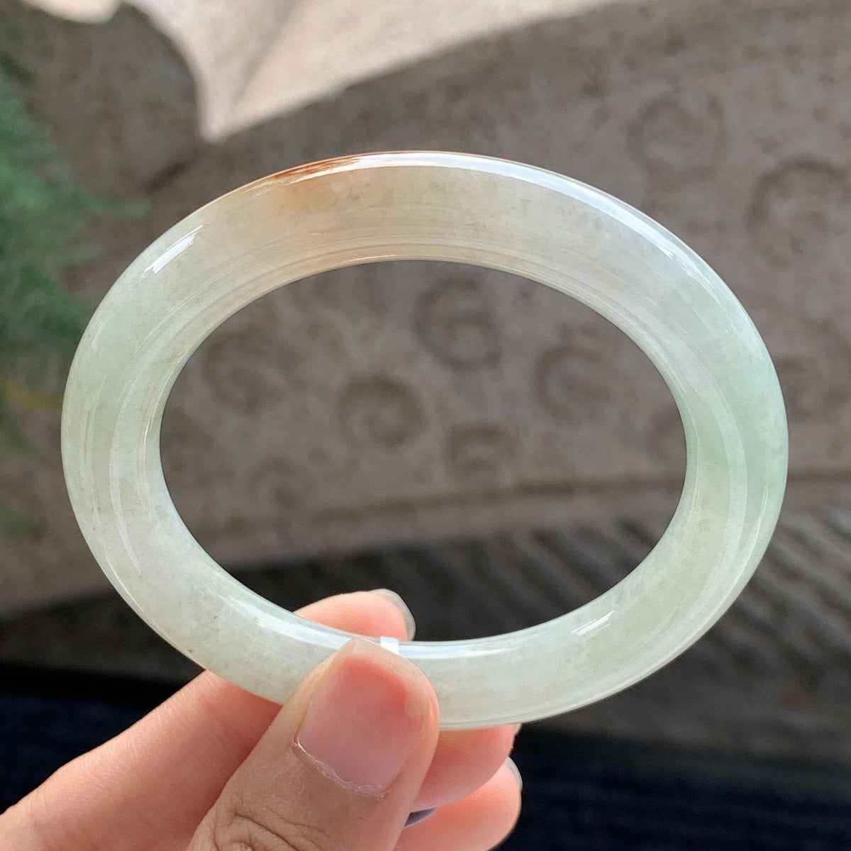 细糯种 飘黄翡圆条手镯 53圈 天然缅甸A货翡翠（yc699568）