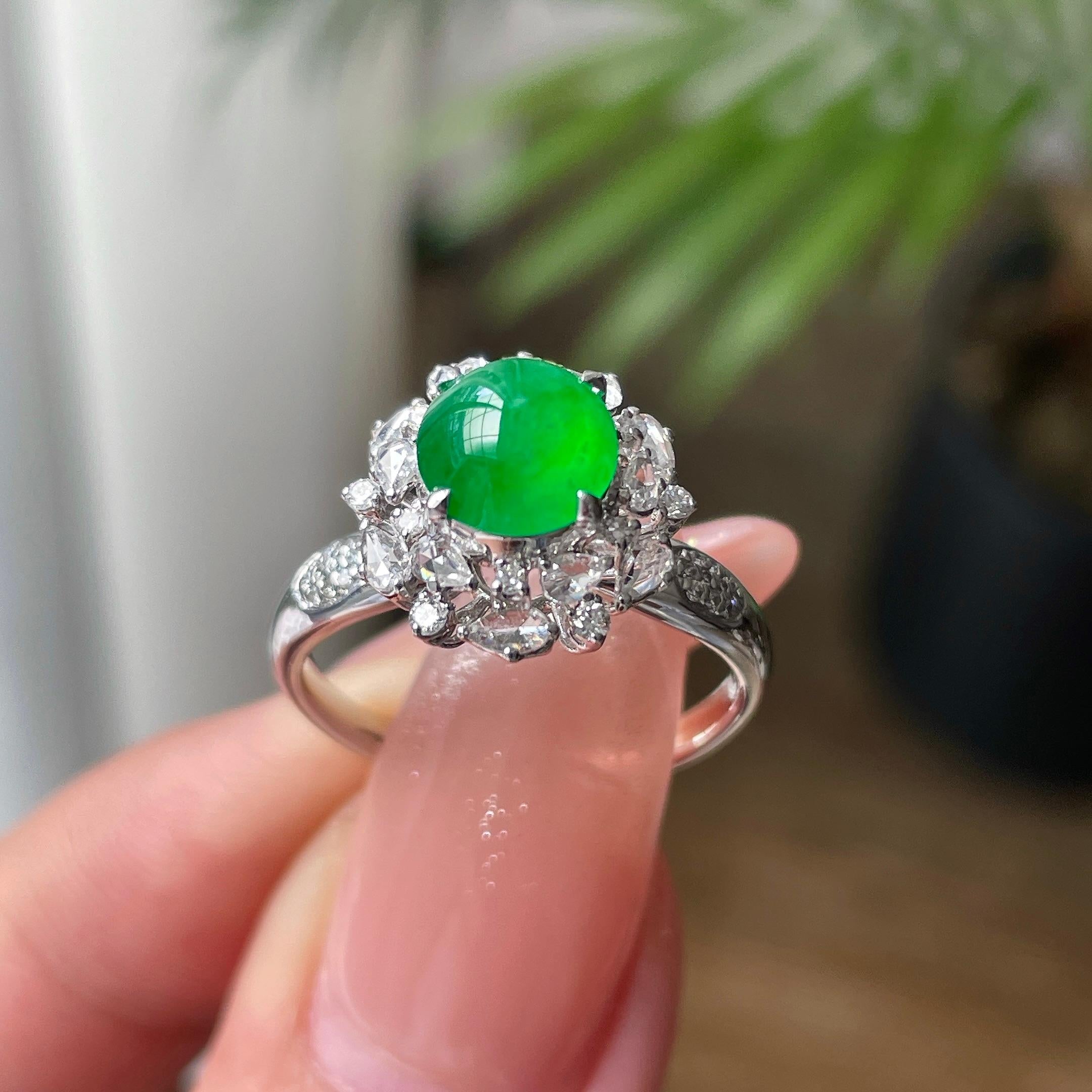 18K金镶糯冰种满绿蛋面戒指 天然缅甸A货翡翠（yc534451）