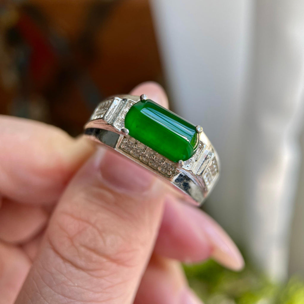 冰种辣阳绿马鞍戒面裸石（yc234415）