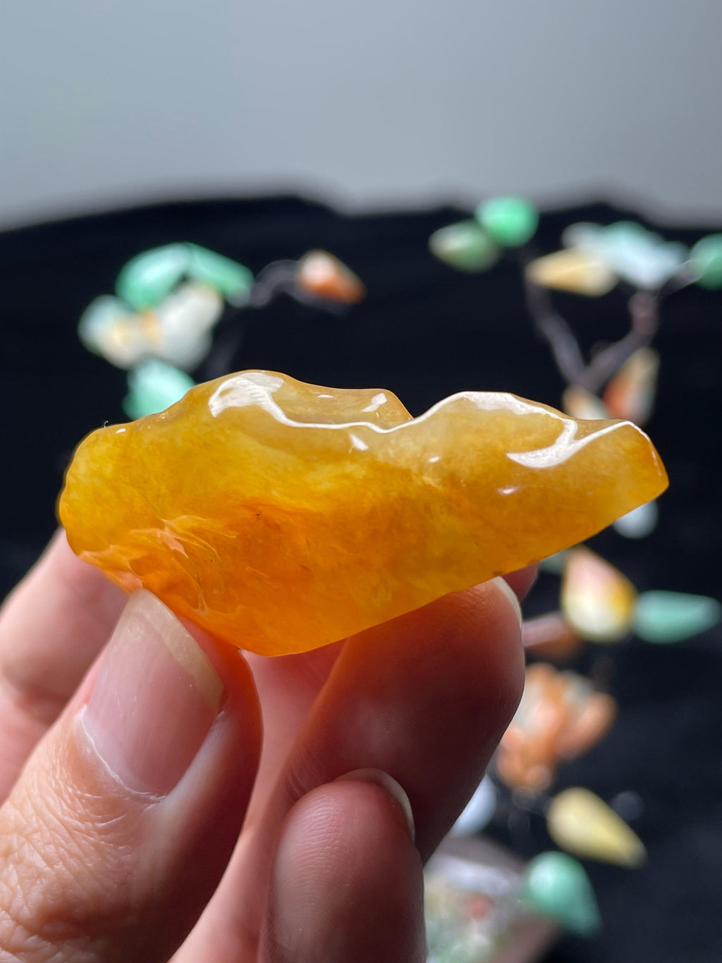 满润蜜糖黄翡片料（yc536310）