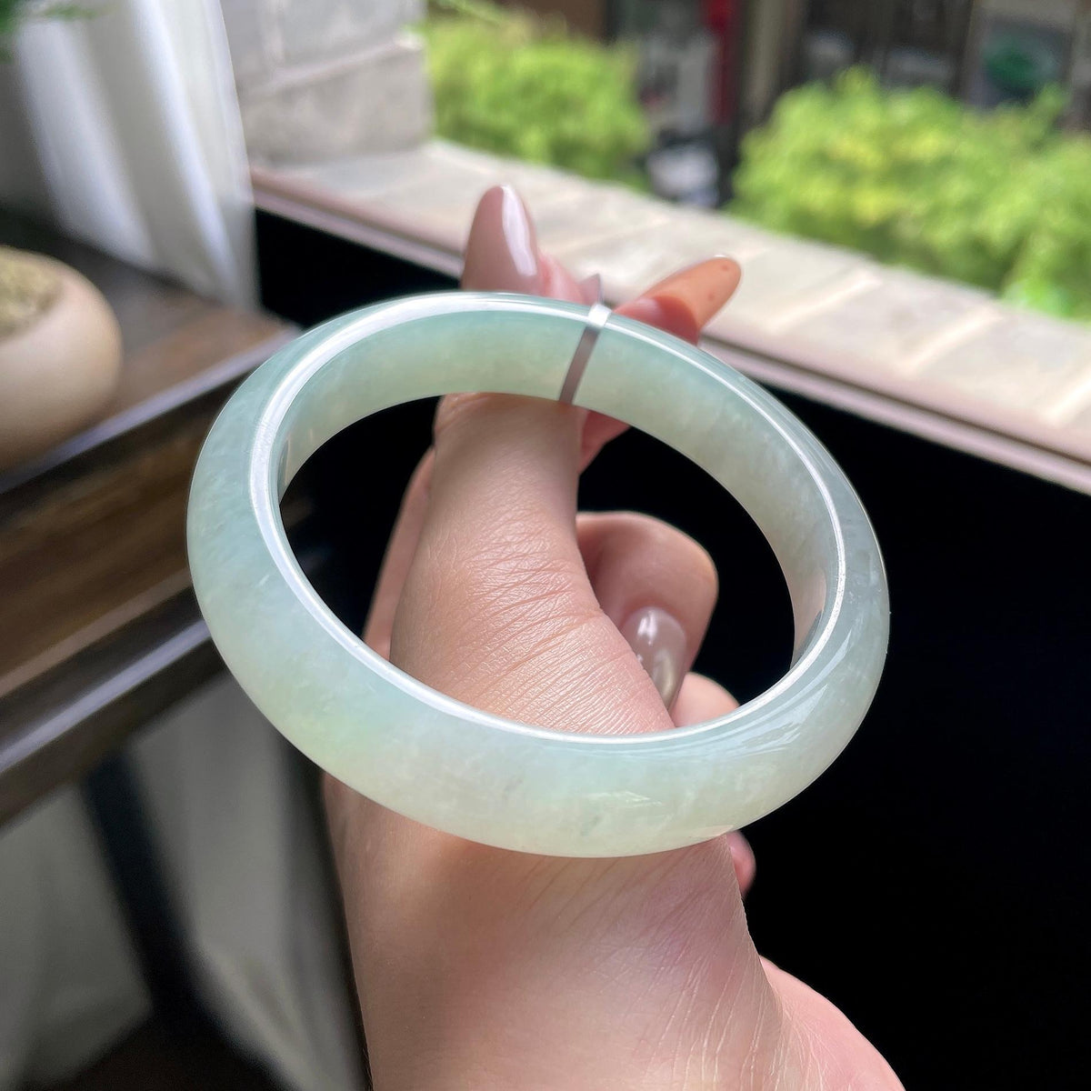 细糯种晴绿底葡萄肉正圈平安镯 56圈 天然缅甸A货翡翠（yc693161）