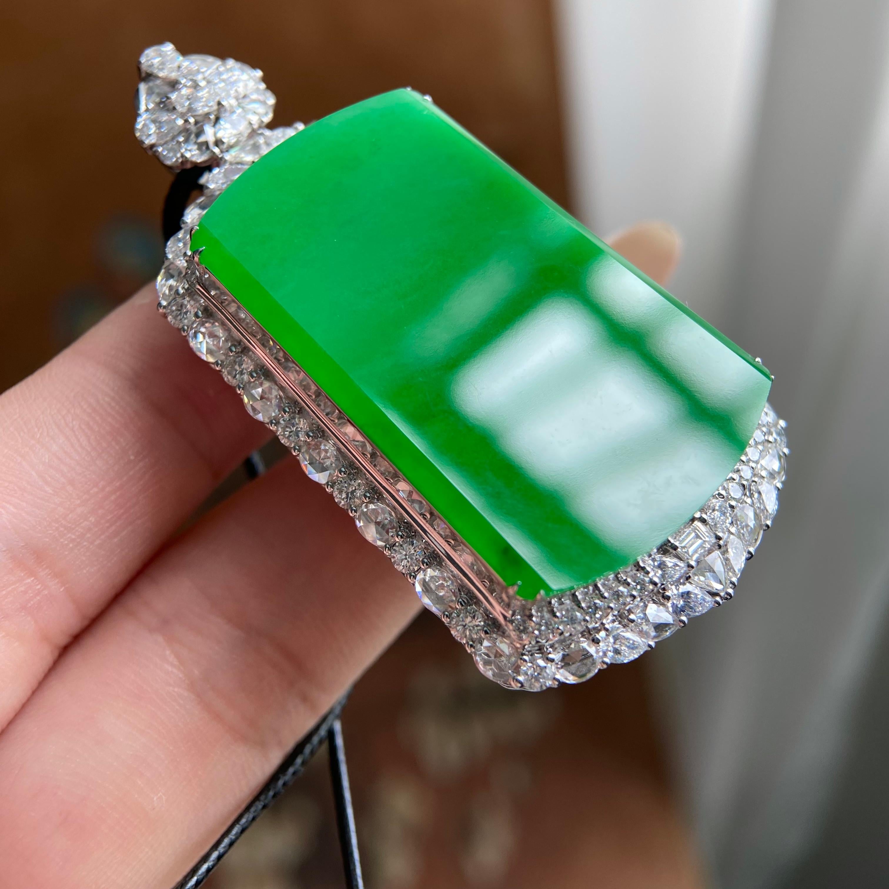 18k金钻镶冰种阳绿无事牌吊坠（yc224118）