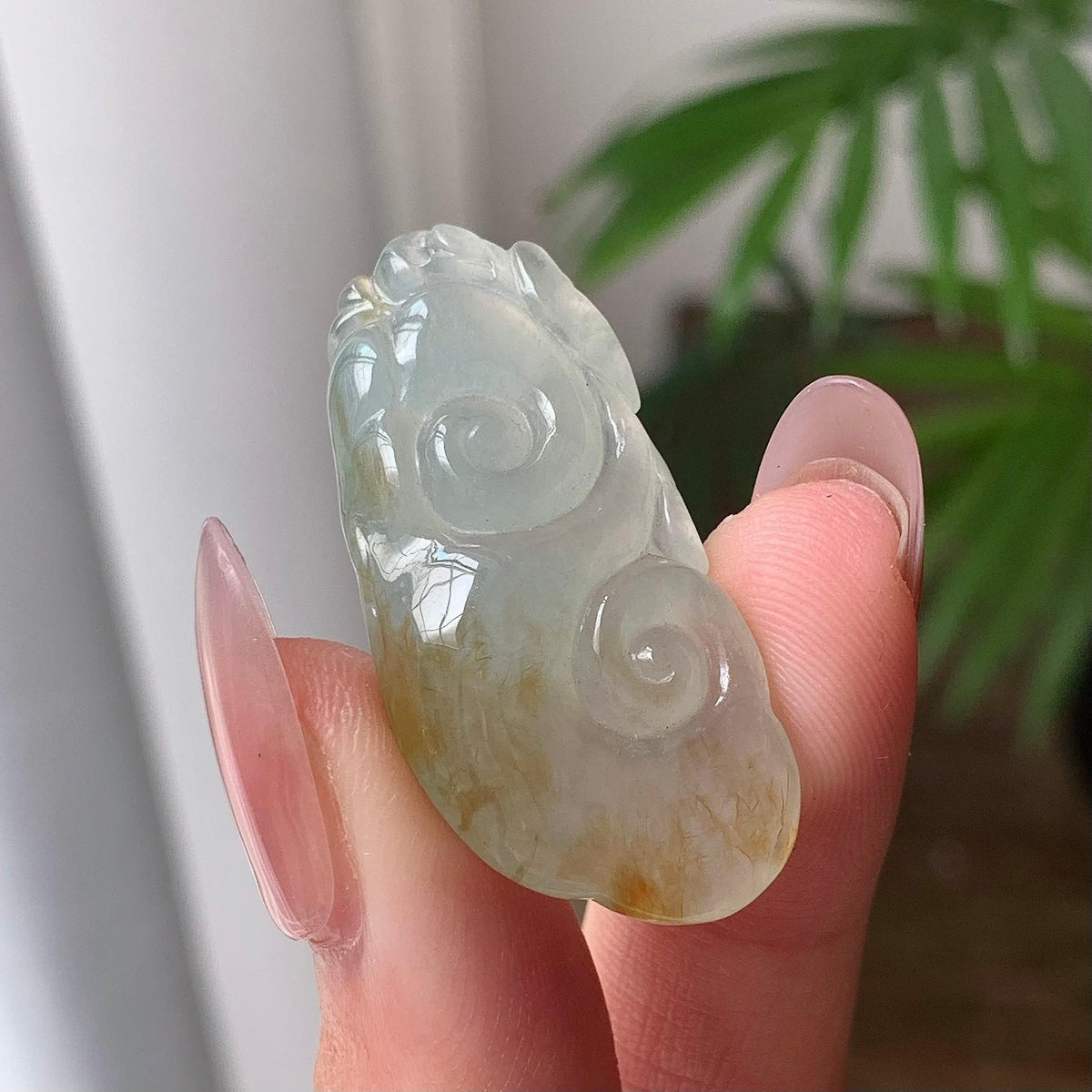 糯冰种飘黄翡如意吊坠 天然A货缅甸翡翠（yc693128）