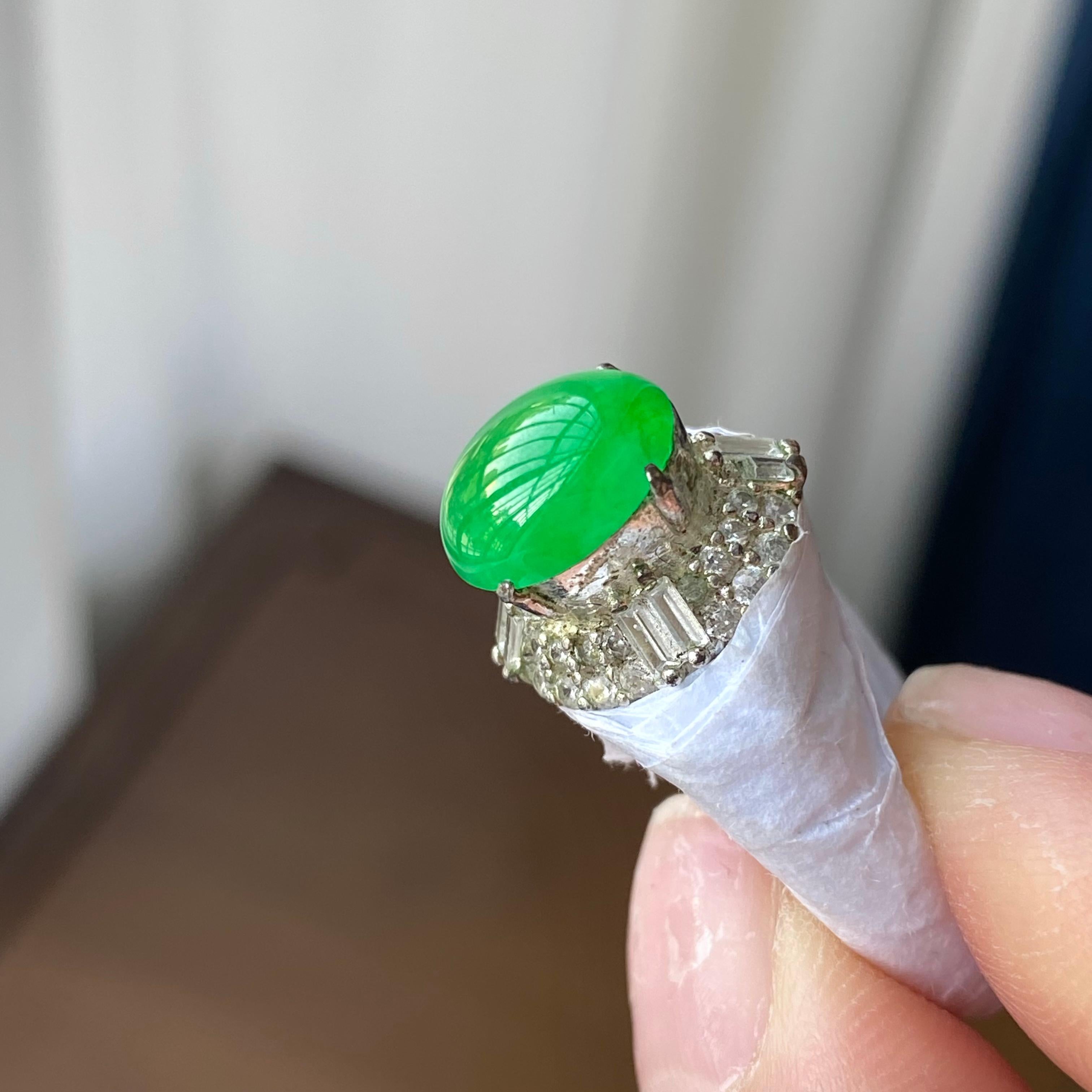 糯冰种满绿裸石蛋面（yc304215）