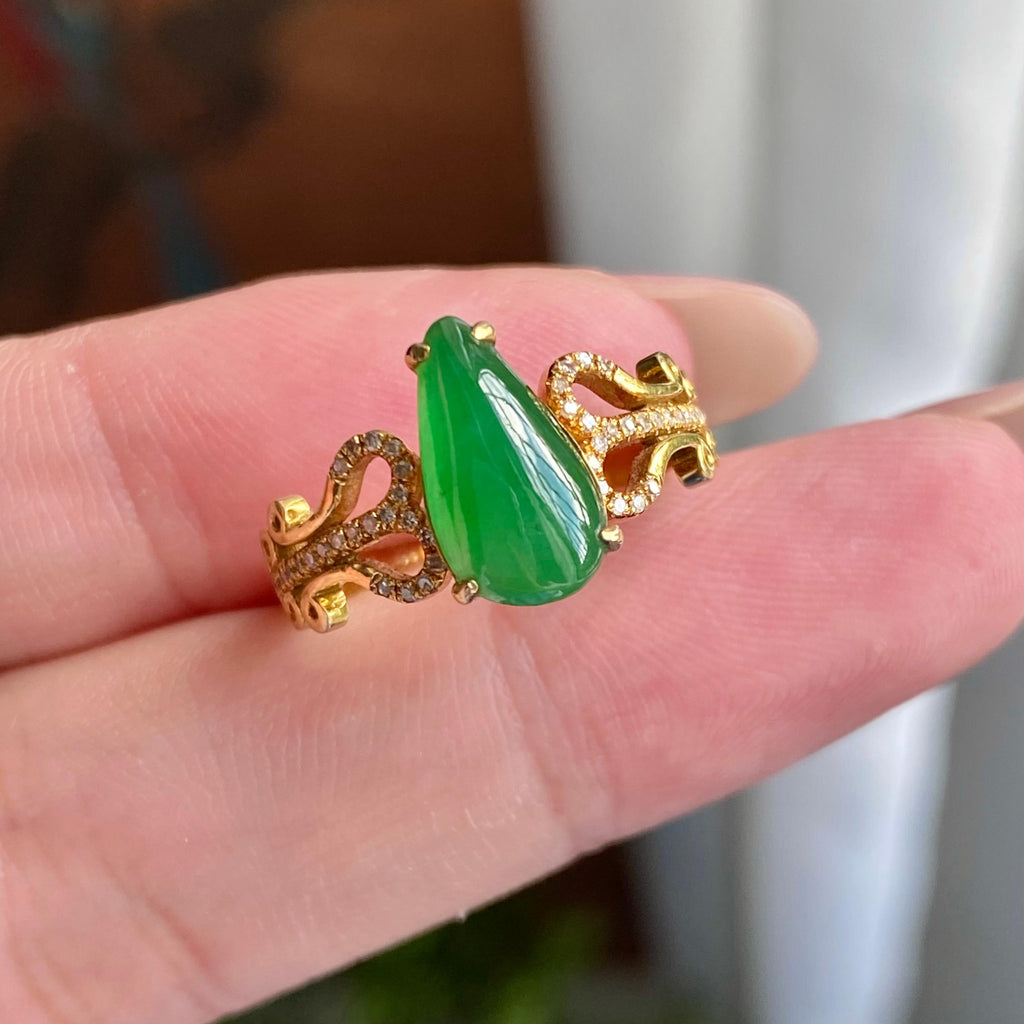 18k金钻镶冰种满绿水滴戒指（yc235123）