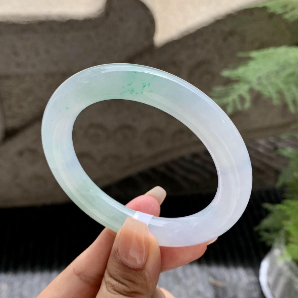 糯冰种飘花翡翠圆条手镯（56.3mm）（TF06250003）