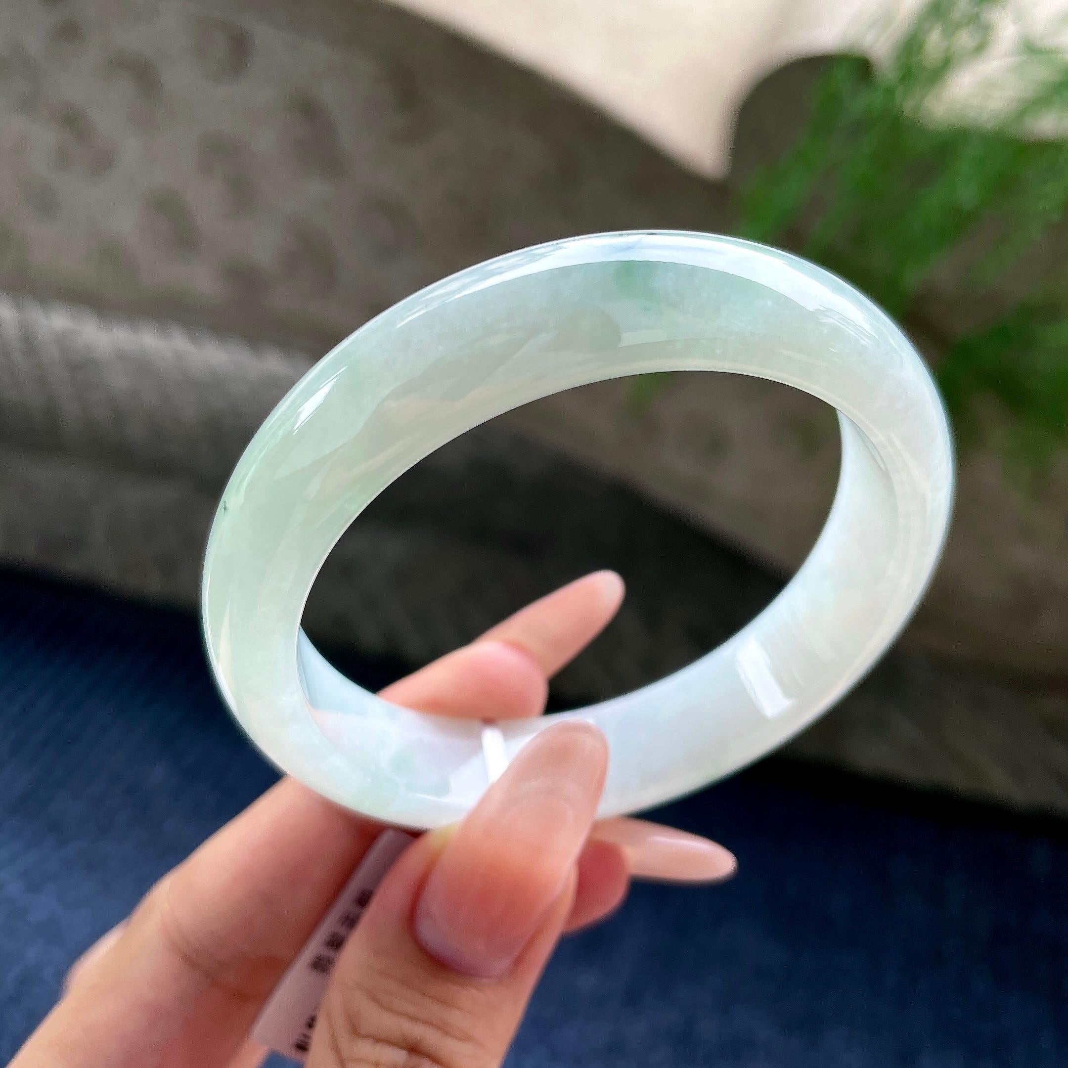 细糯种飘花正圈平安镯 54.5圈口 天然缅甸A货翡翠（yc530752）