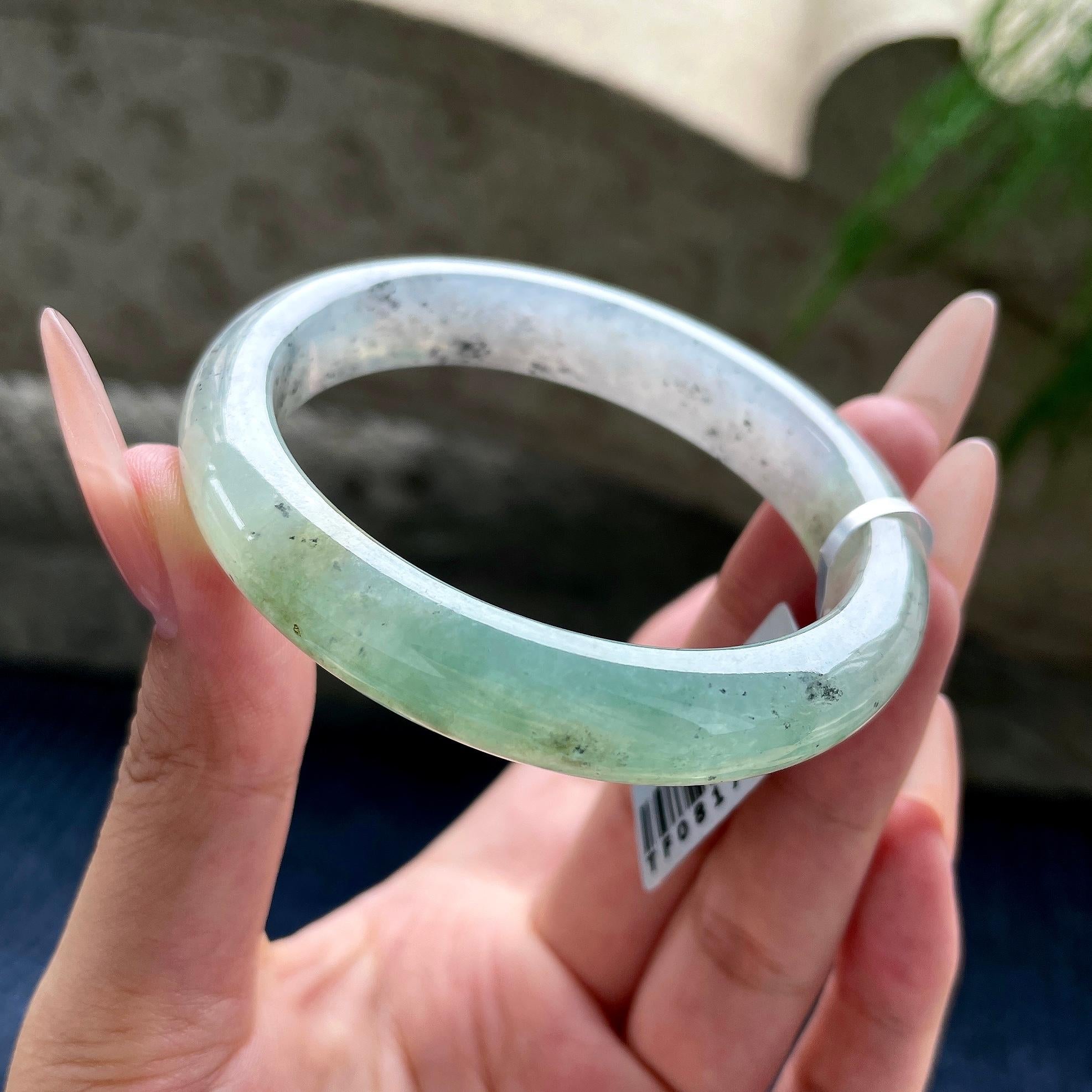 糯冰种绿贵妃 55圈口 天然缅甸A货翡翠（yc530767）
