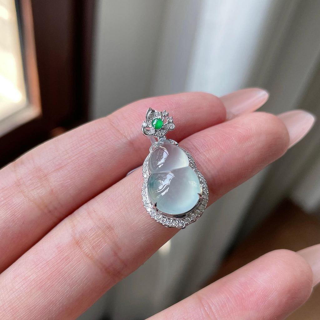 糯冰种飘花葫芦吊坠 18K金 天然缅甸A货翡翠（yc508692）