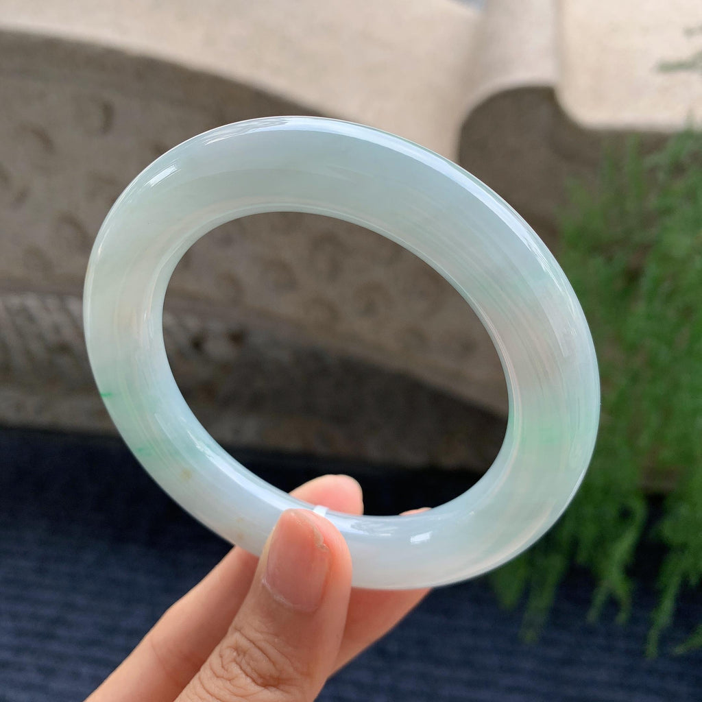 细糯种飘绿圆条手镯 55.5圈（yc709329）
