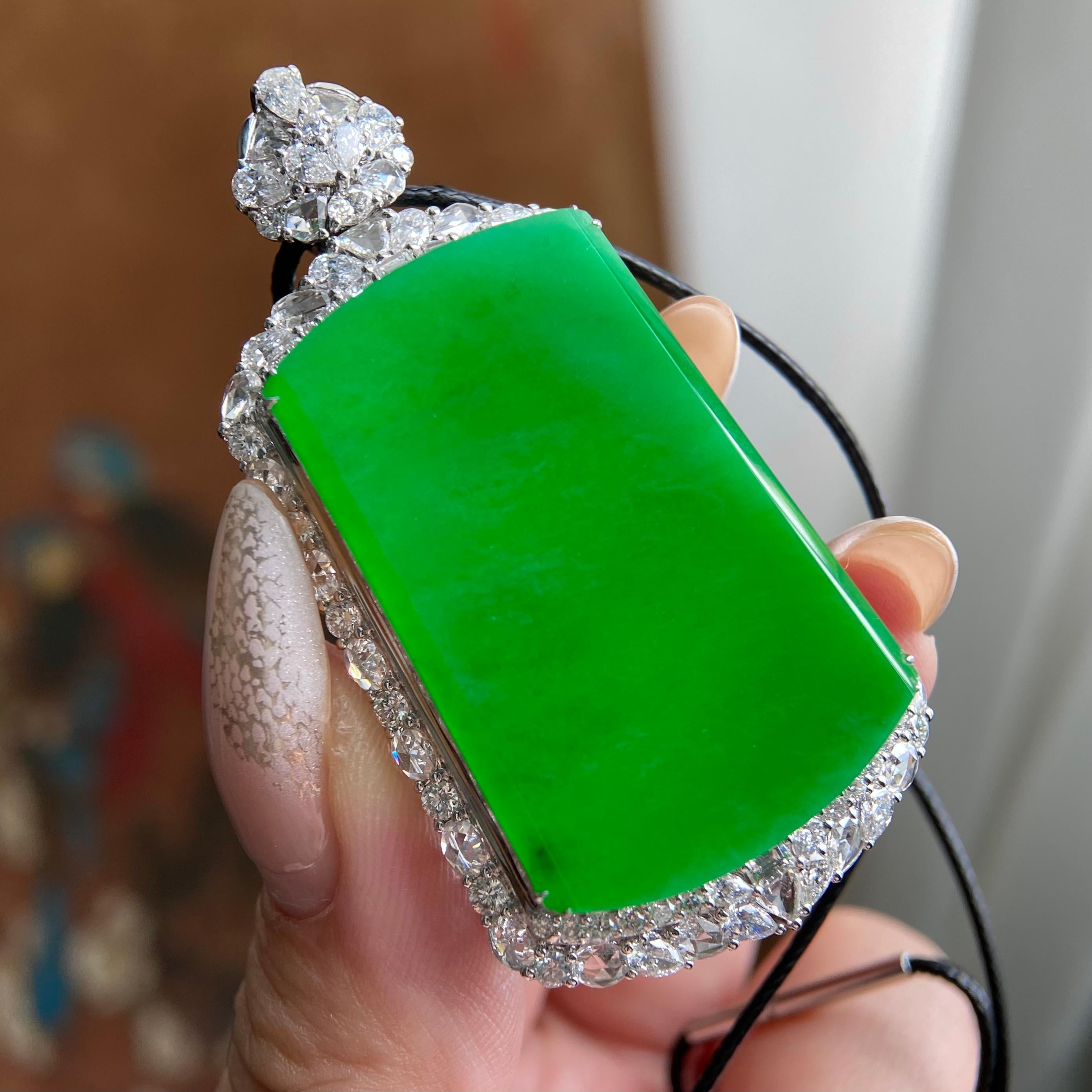 18k金钻镶冰种阳绿无事牌吊坠（yc224118）