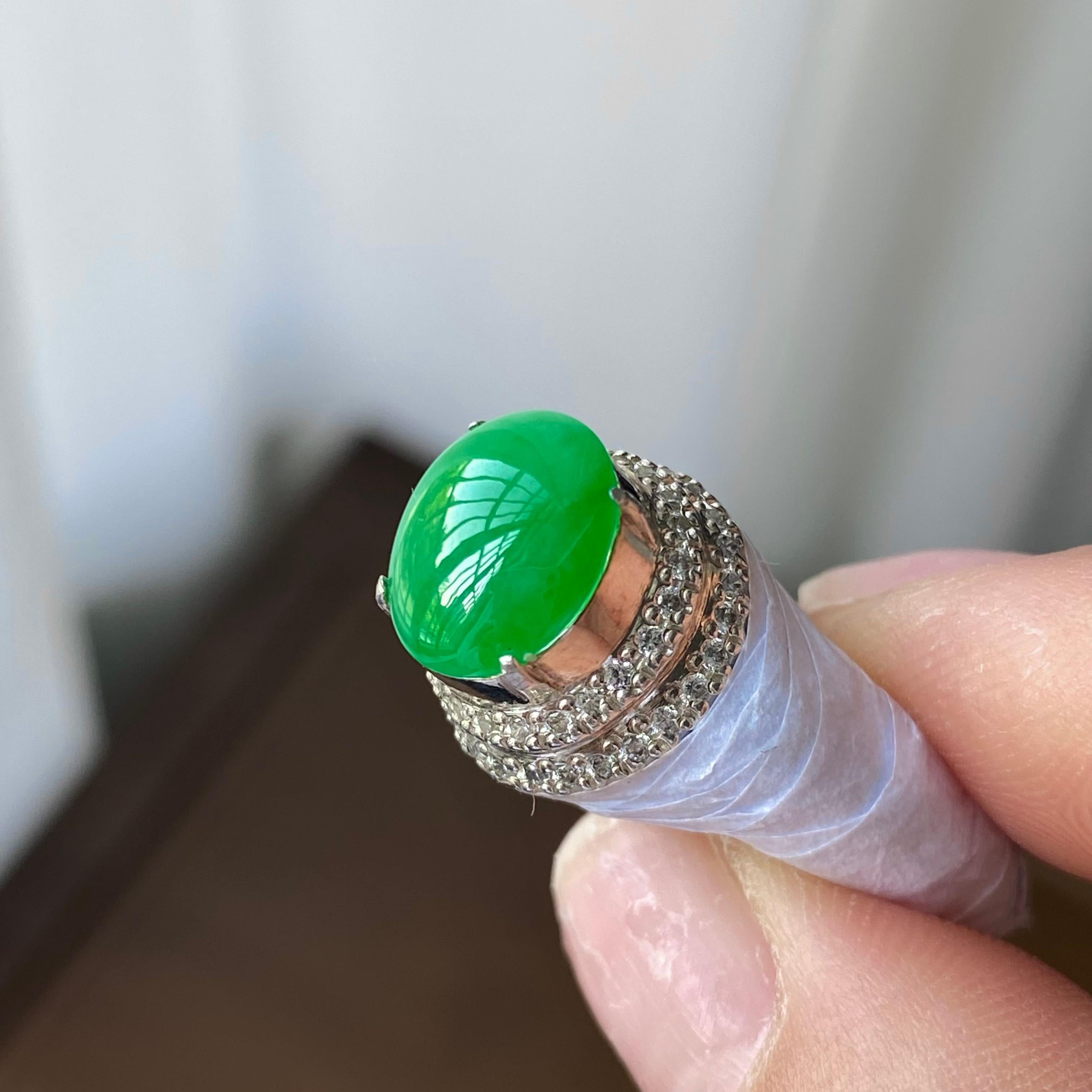 糯冰种满绿蛋面裸石（yc303915）