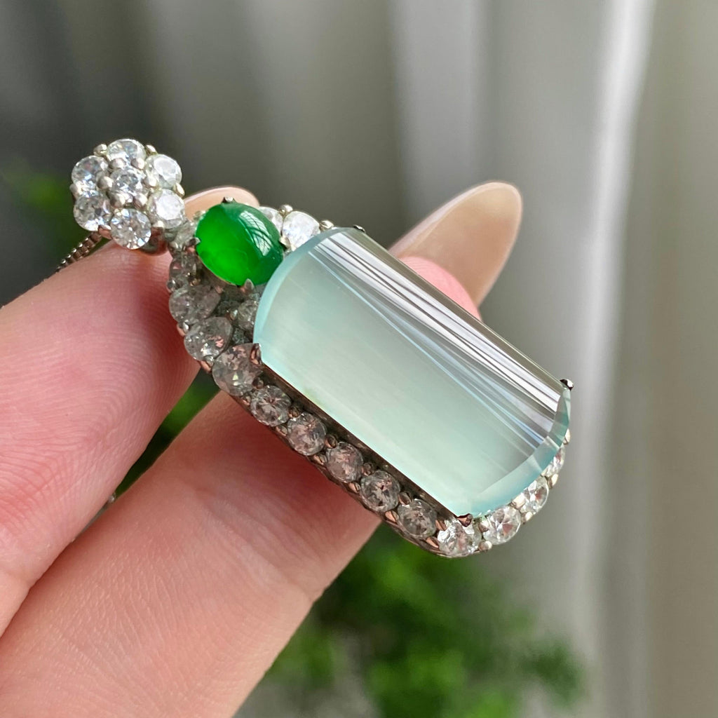 高冰种晴底无事牌裸石（yc206234）