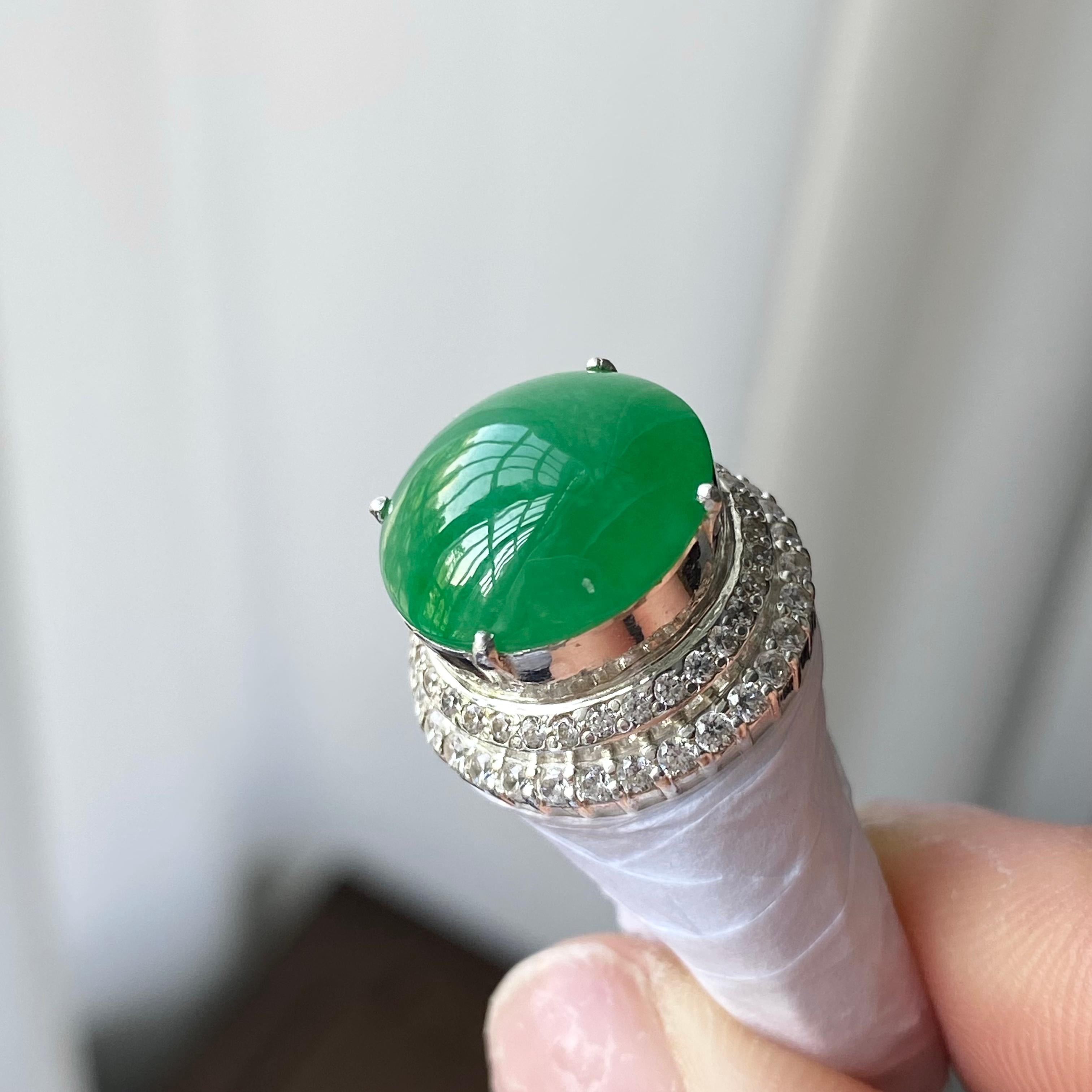 糯冰种满绿蛋面裸石（yc303893）