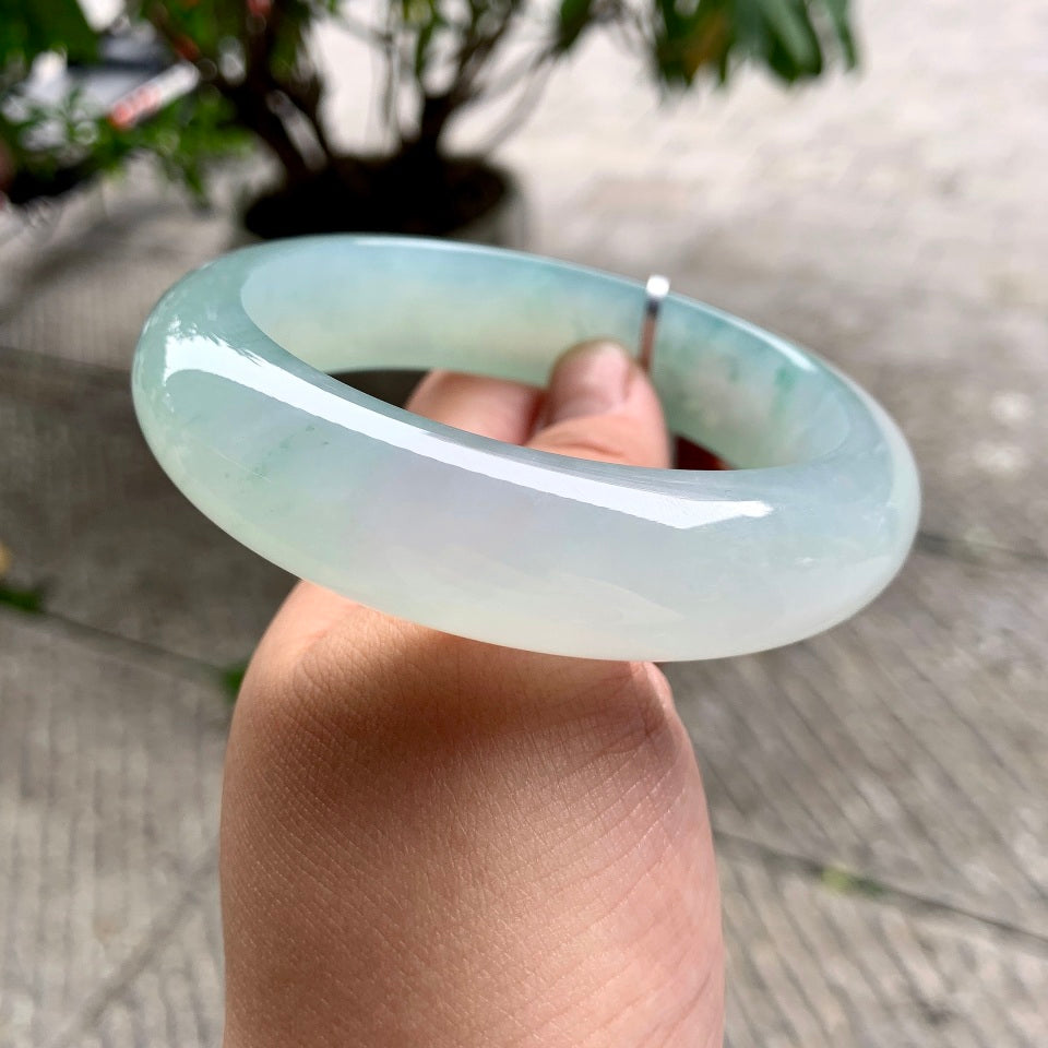糯冰种飘花宽版轮胎手镯（63.6mm）（yc110990）