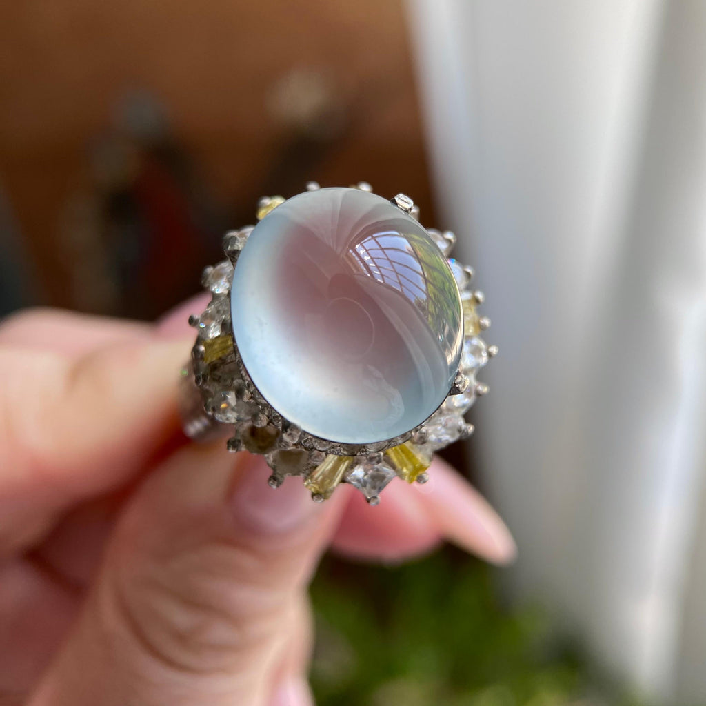 冰玻种淡蓝底椭圆戒面裸石（yc234397）