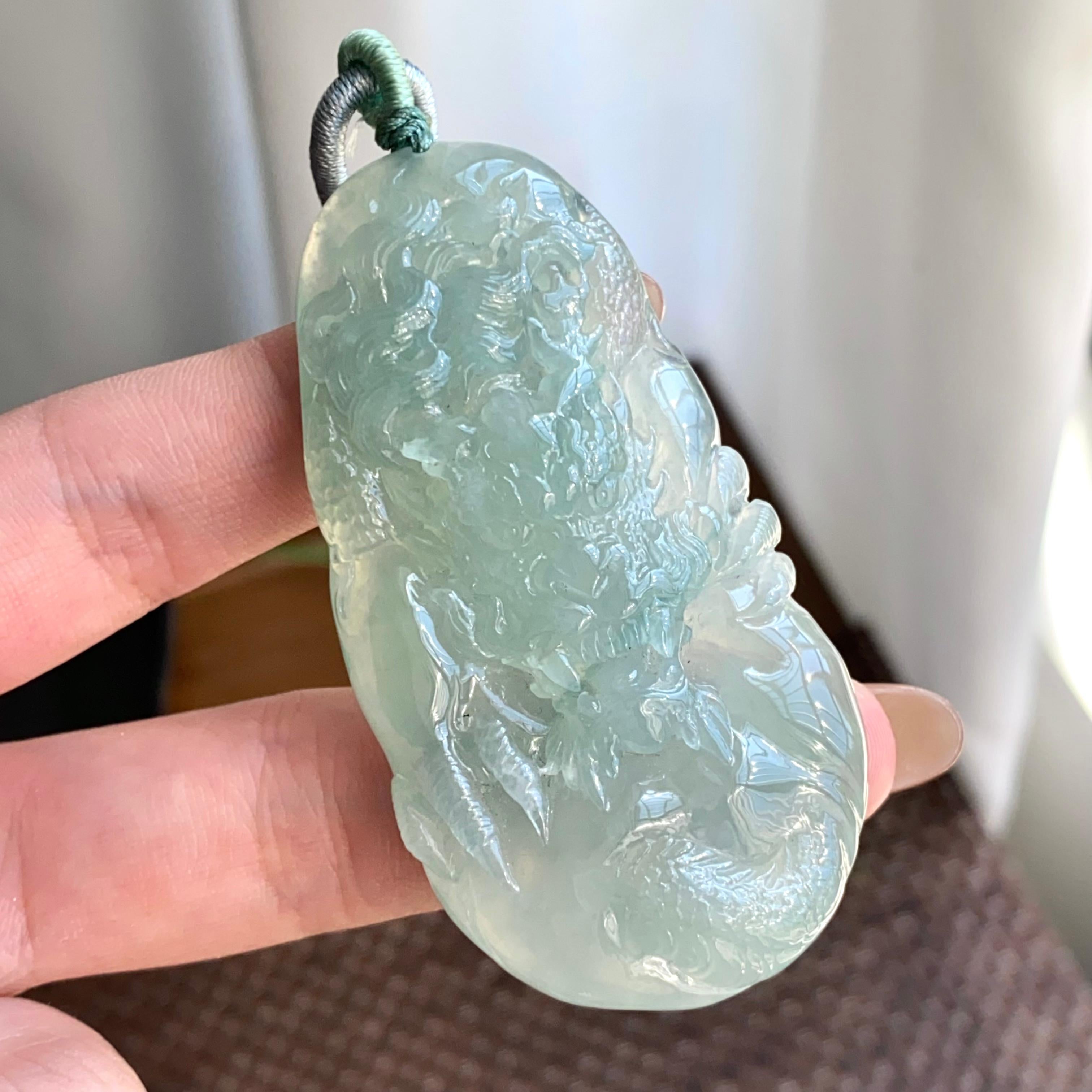 冰种晴底龙牌吊坠（yc265659）