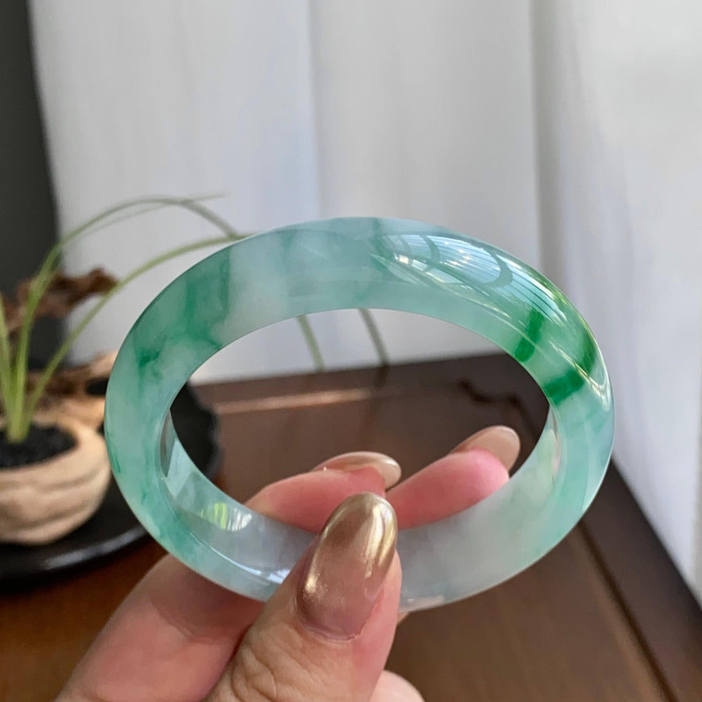 冰种辣绿色花平安镯（52圈）（yc259111）